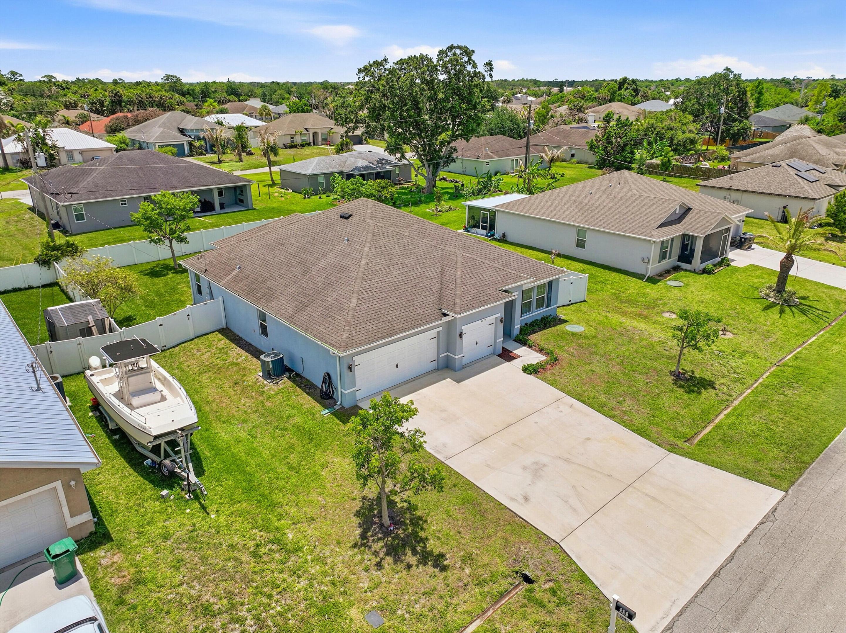 PORT ST LUCIE SECTION 33 - Residential