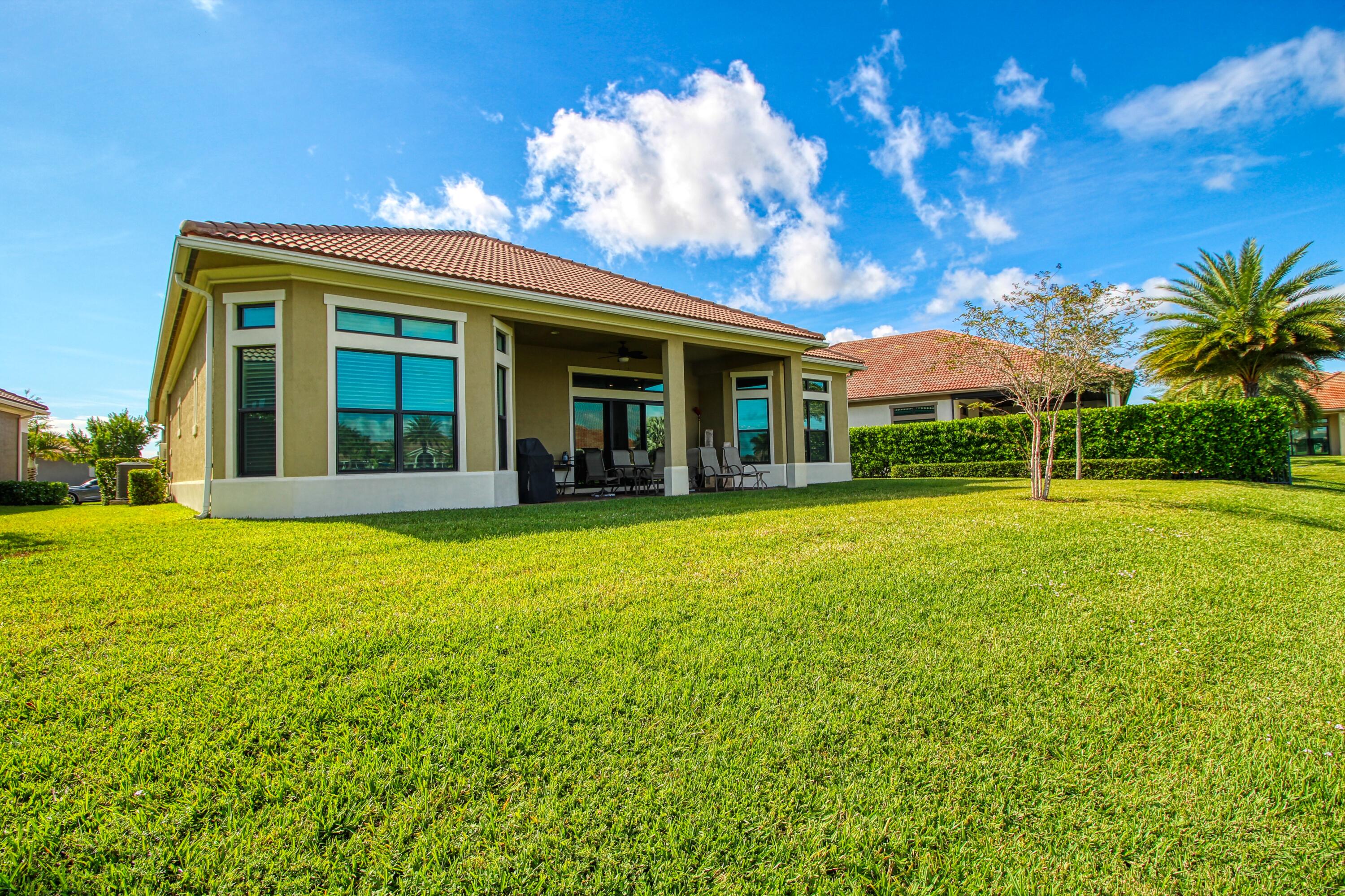 PARKLAND ROYALE - Residential