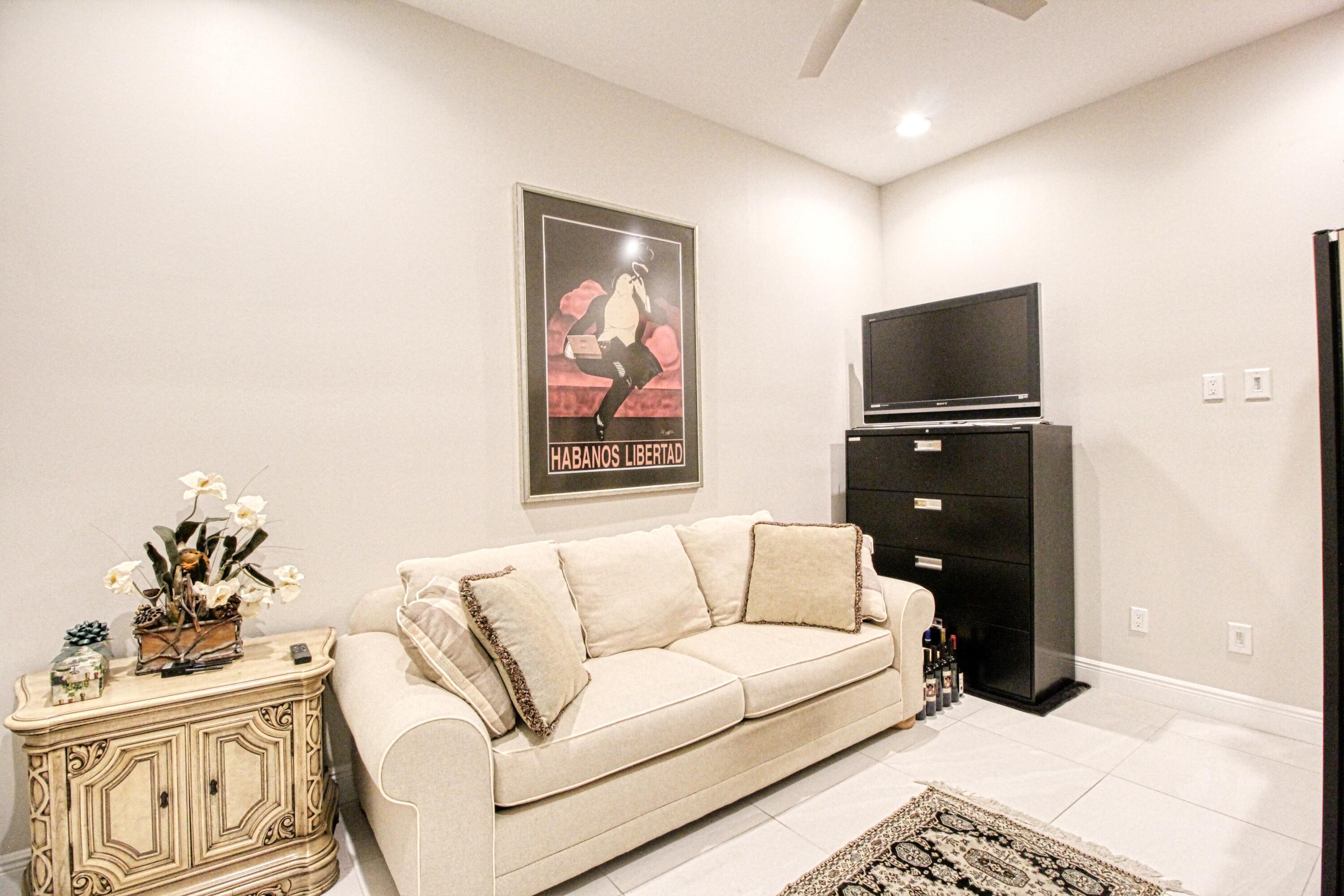 PARKLAND ROYALE - Residential