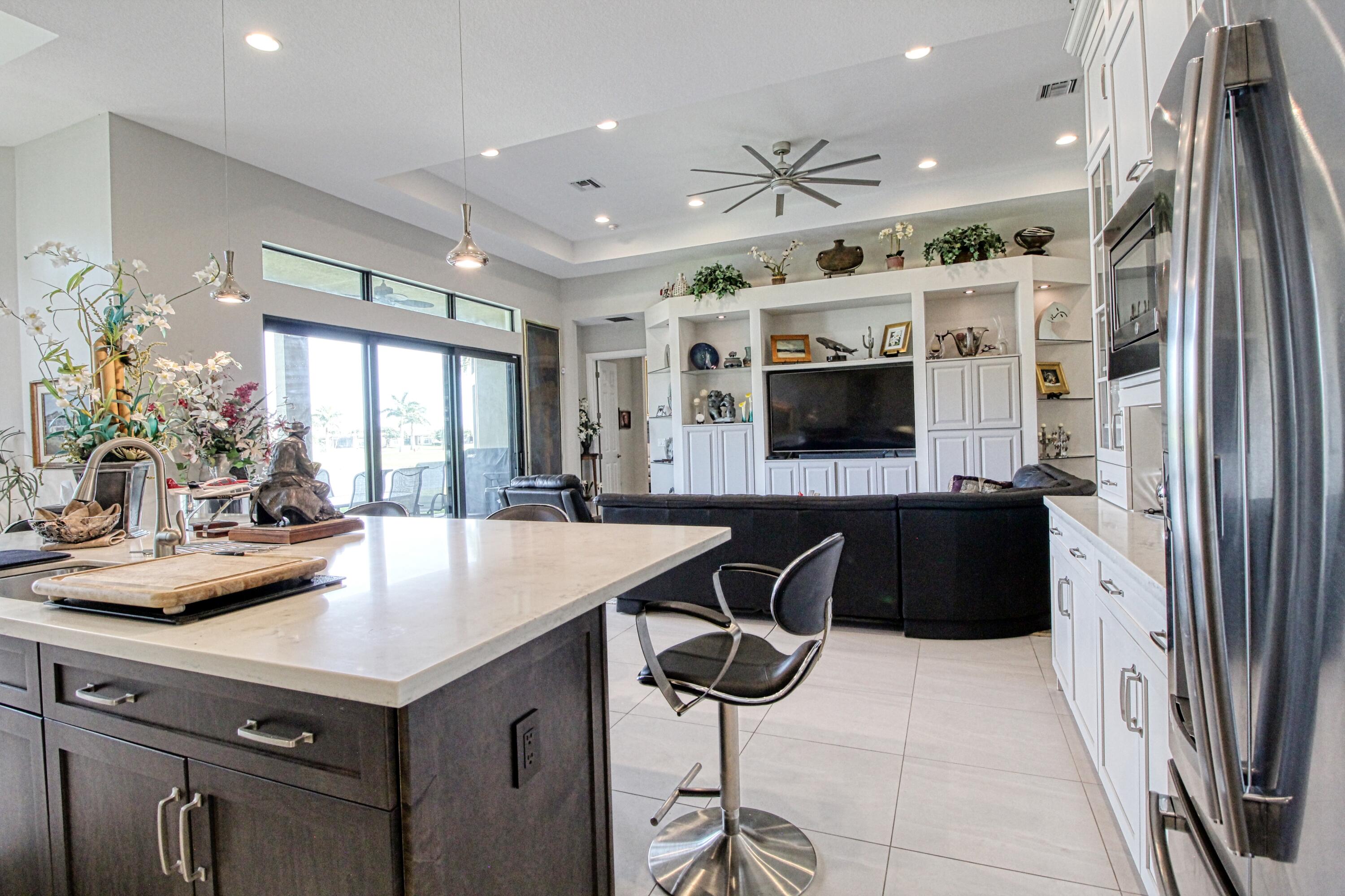 PARKLAND ROYALE - Residential
