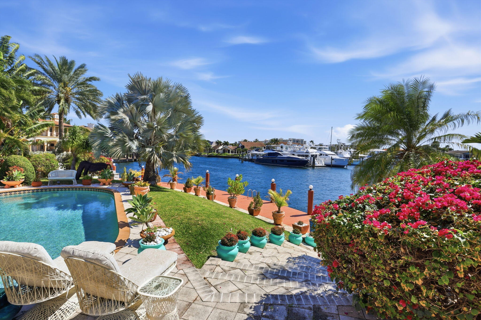 VENETIAN ISLES 3RD SEC - Residential