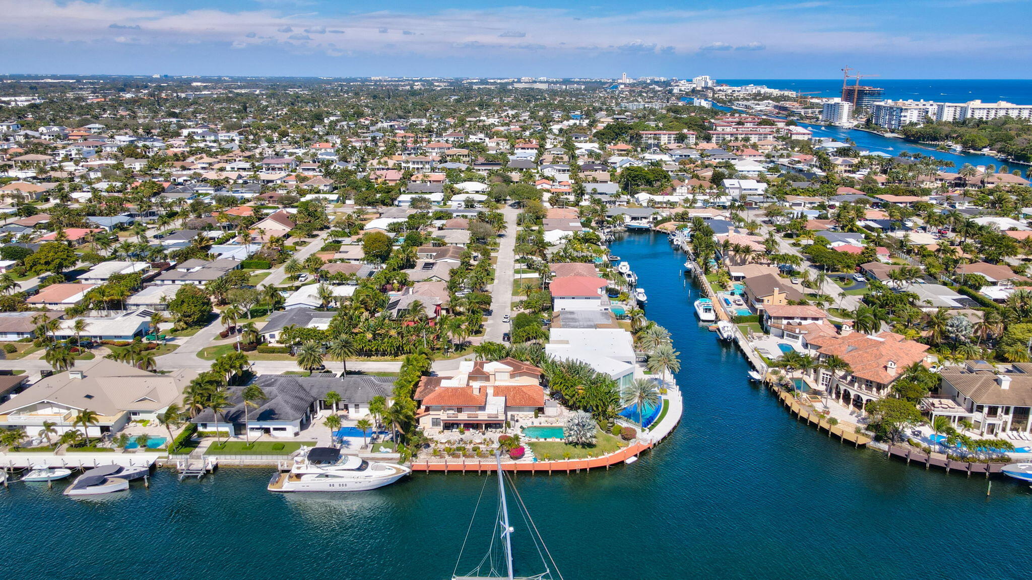 VENETIAN ISLES 3RD SEC - Residential