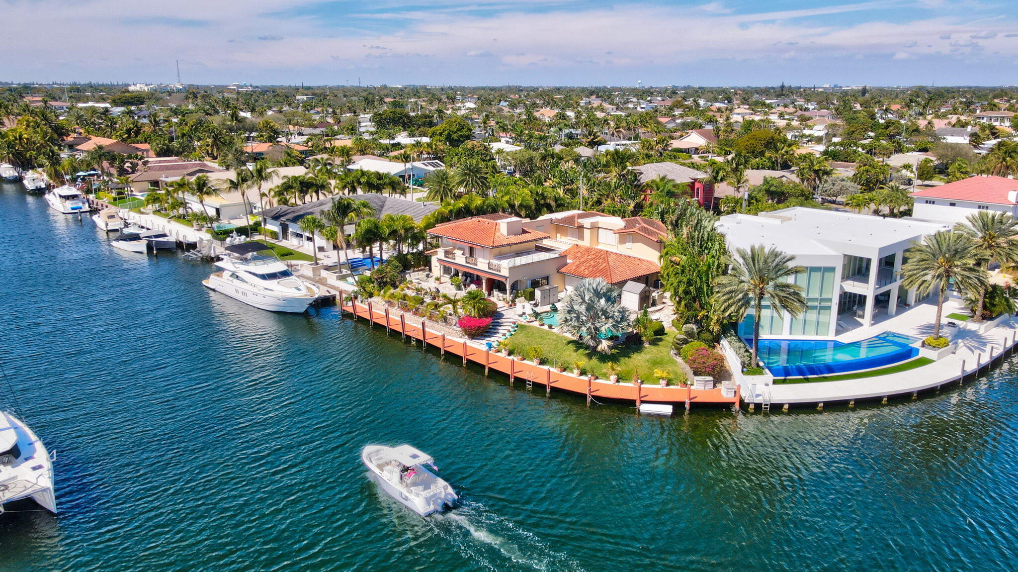 VENETIAN ISLES 3RD SEC - Residential