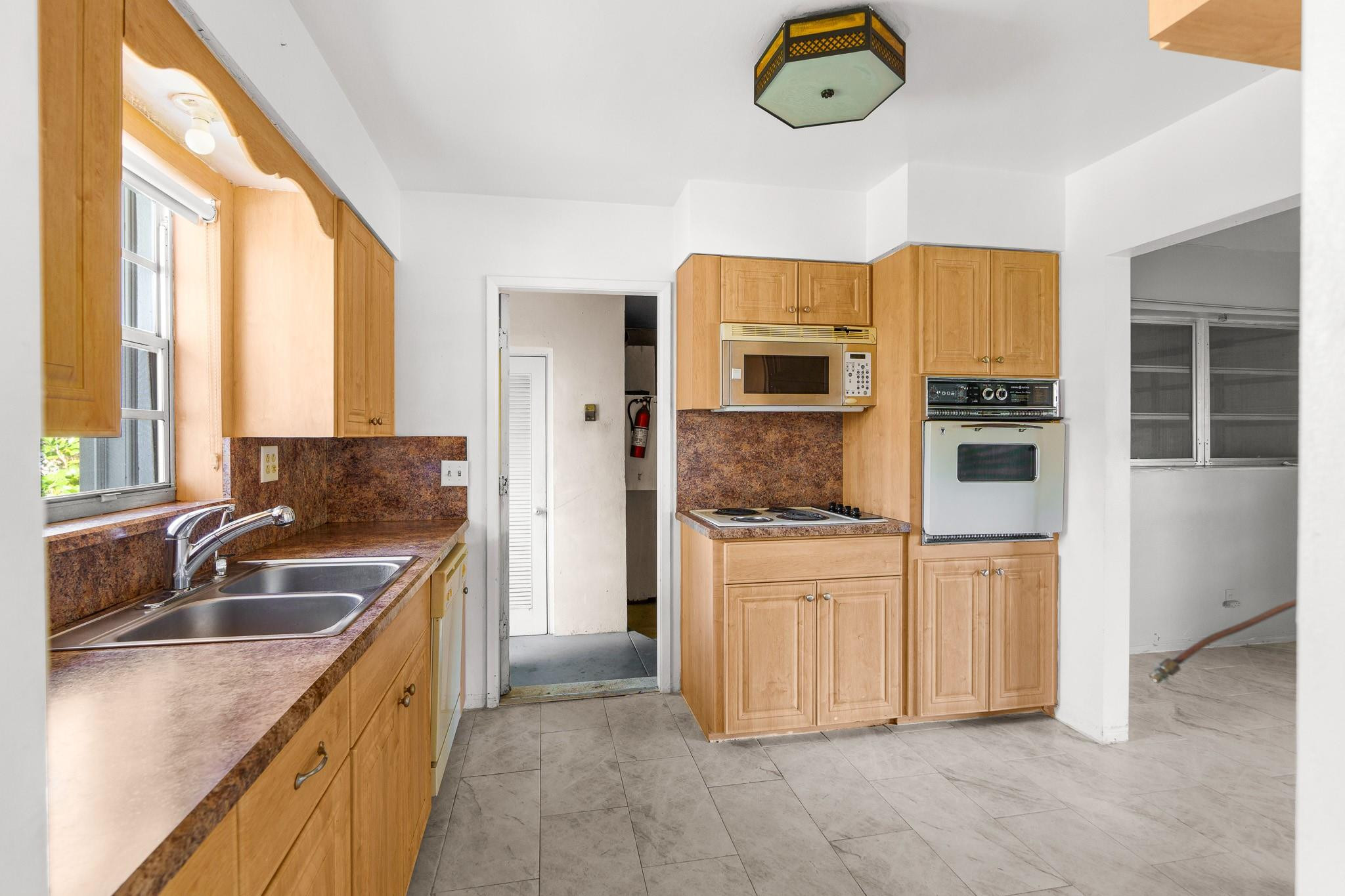 Hillsboro Harbor - Residential