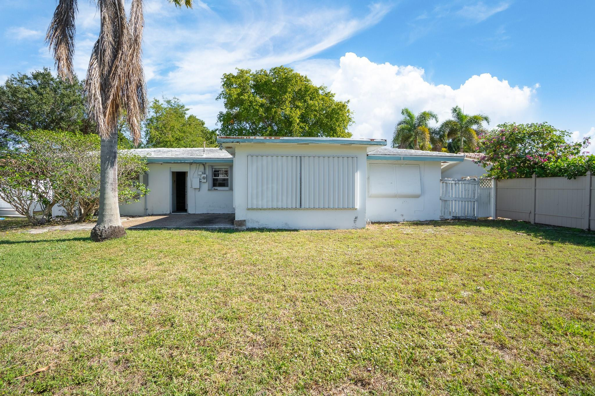 Hillsboro Harbor - Residential