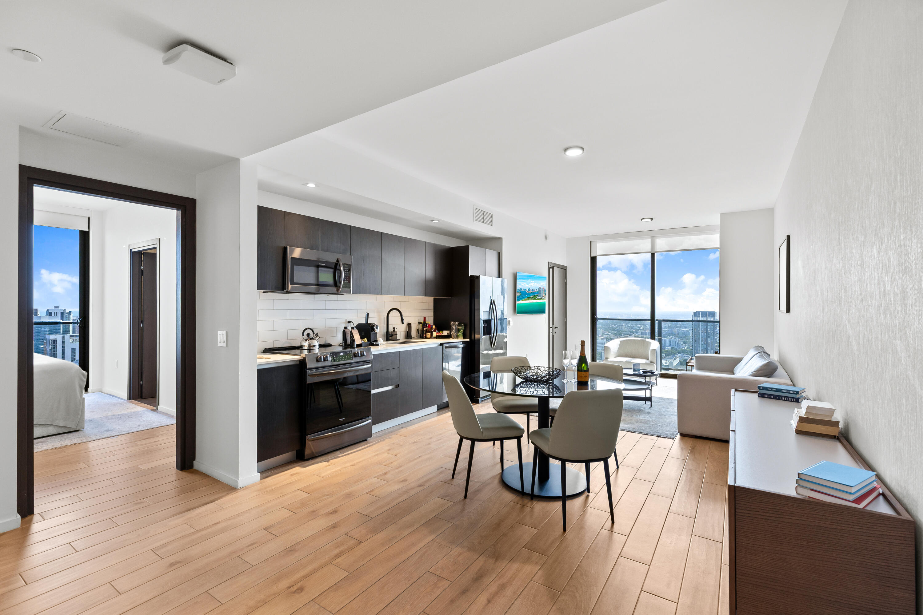 Experience modern luxury living in the heart of Miami! This high-floor residence at The Elser Miami offers the perfect blend of style, comfort, and convenience. Enjoy 24-hour concierge services, secure parking, and an unbeatable location within walking distance of world-class dining, shopping, and entertainment. The Elser features resort-style amenities, including a panoramic rooftop pool with breathtaking city and bay views, a state-of-the-art fitness center, and elegant social spaces designed for elevated urban living.