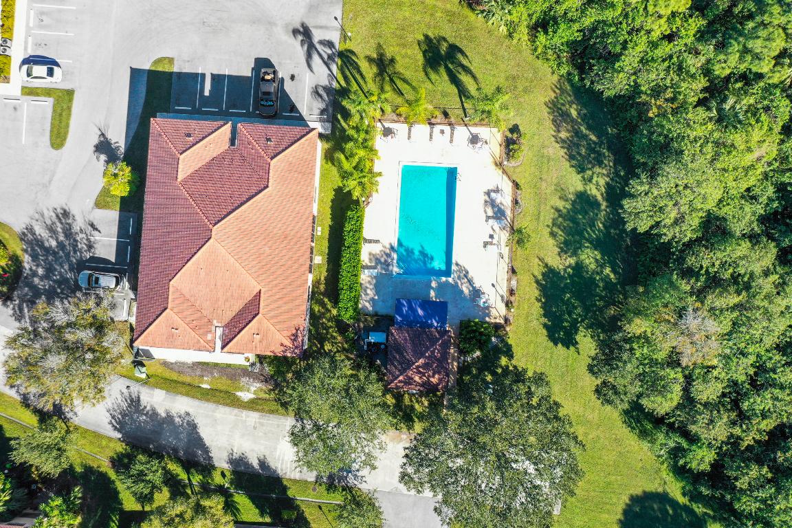 SEAGRASS CONDOMINIUM - Residential
