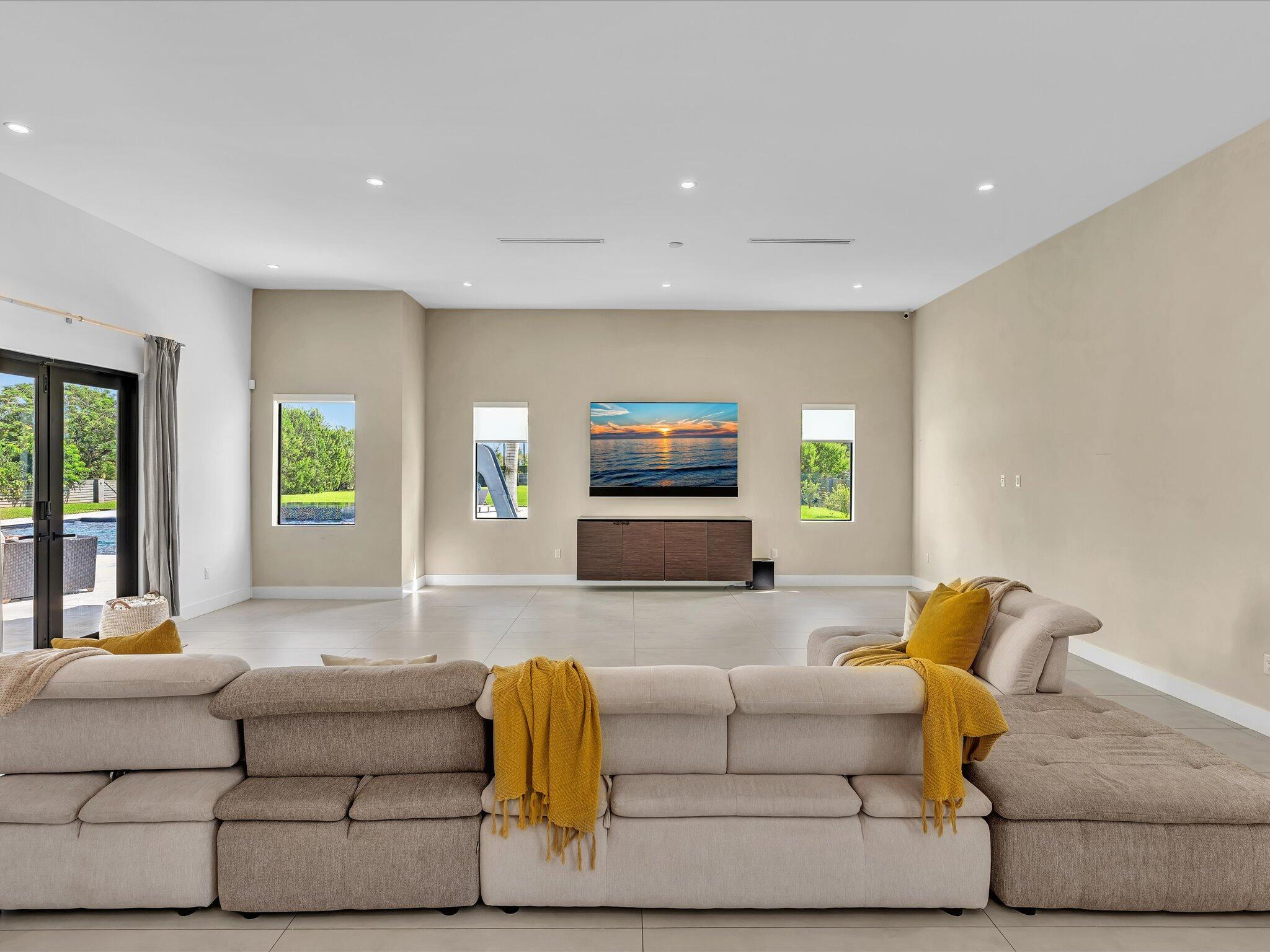 CHAMBERS SUB NE1/4 - Residential