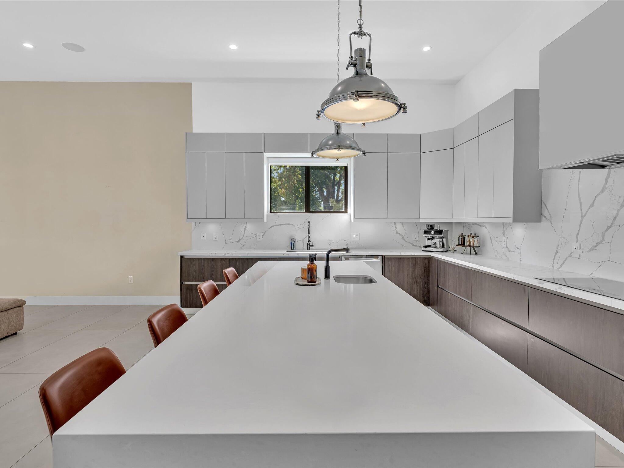 CHAMBERS SUB NE1/4 - Residential