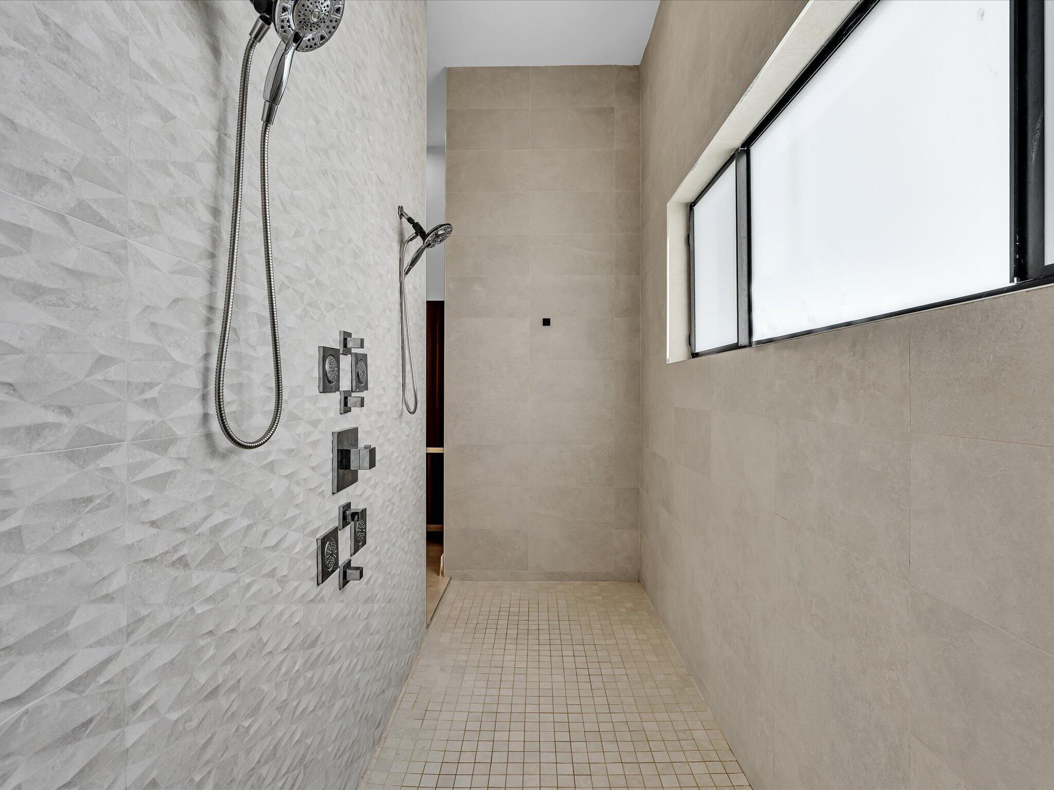 CHAMBERS SUB NE1/4 - Residential