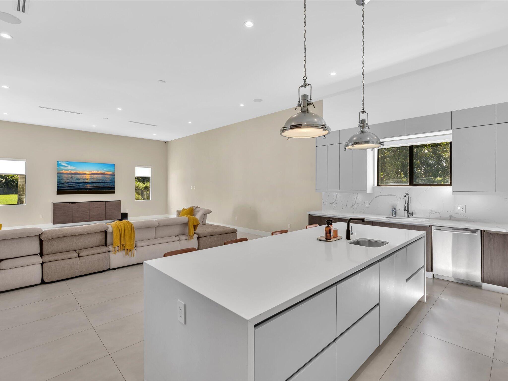 CHAMBERS SUB NE1/4 - Residential