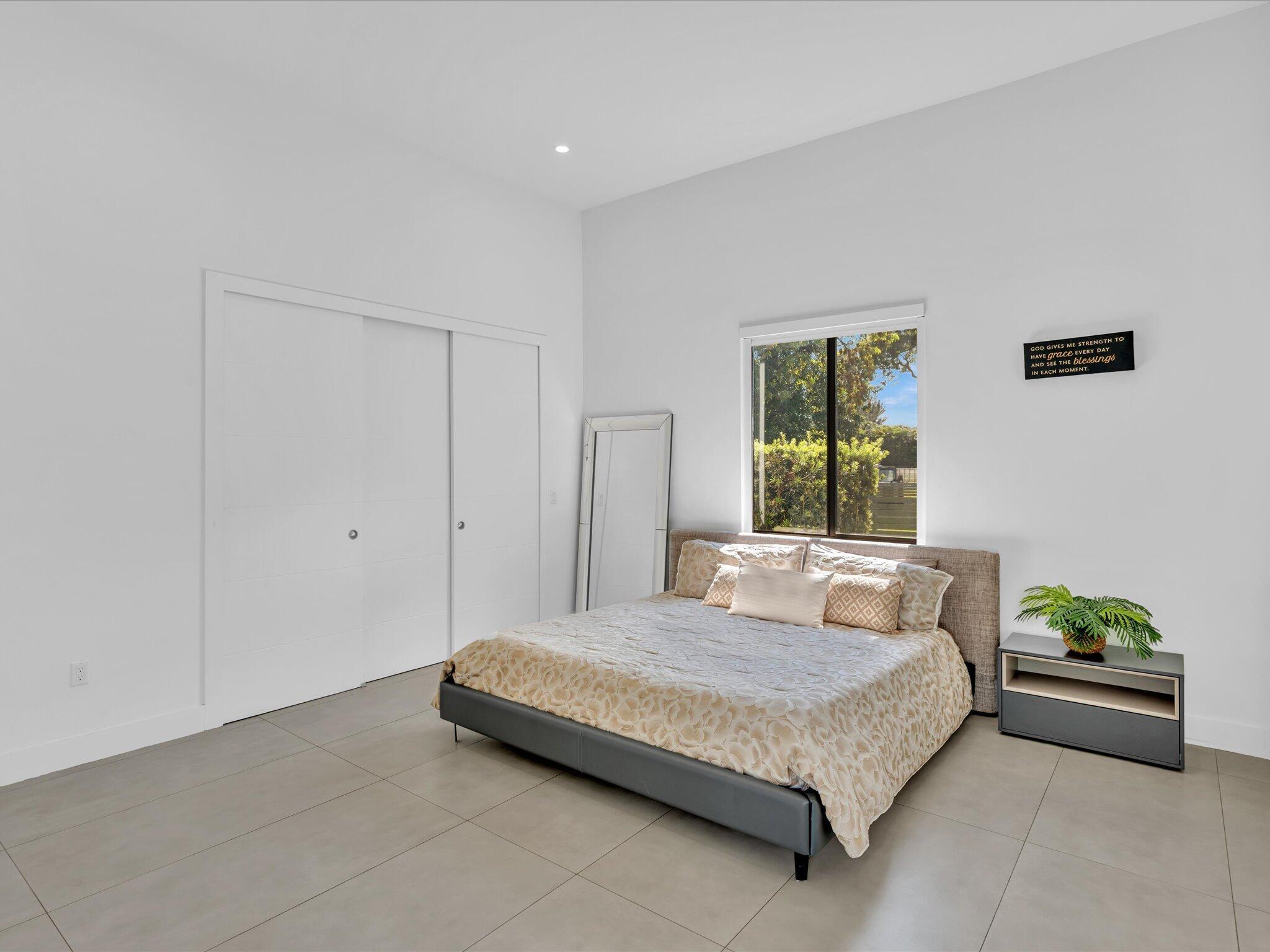 CHAMBERS SUB NE1/4 - Residential