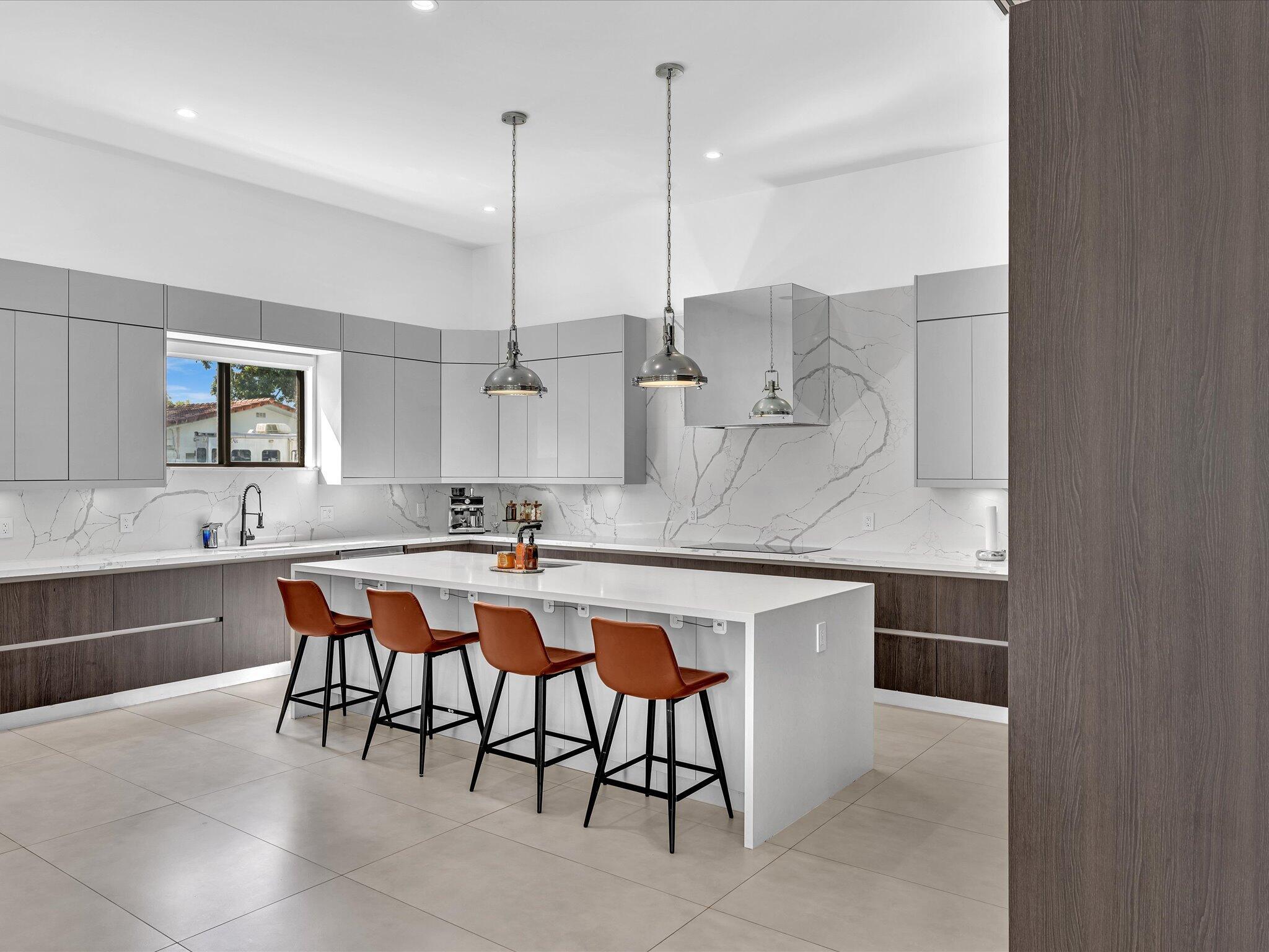 CHAMBERS SUB NE1/4 - Residential