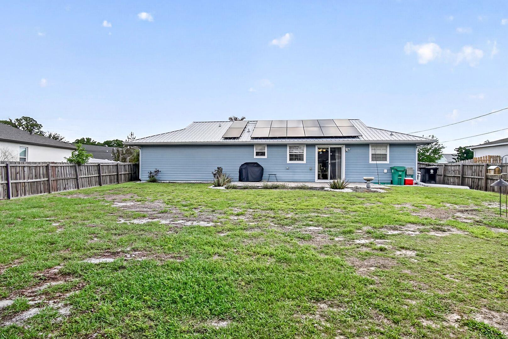 PORT ST LUCIE SECTION 8 - Residential