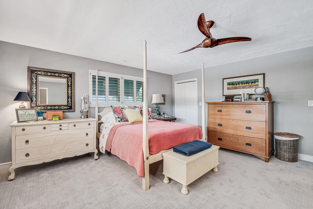 SNUG HARBOR SEC FOUR - Residential