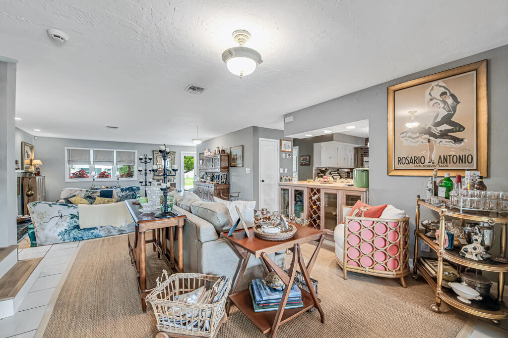 SNUG HARBOR SEC FOUR - Residential