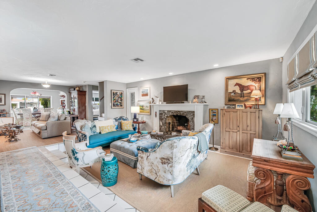 SNUG HARBOR SEC FOUR - Residential