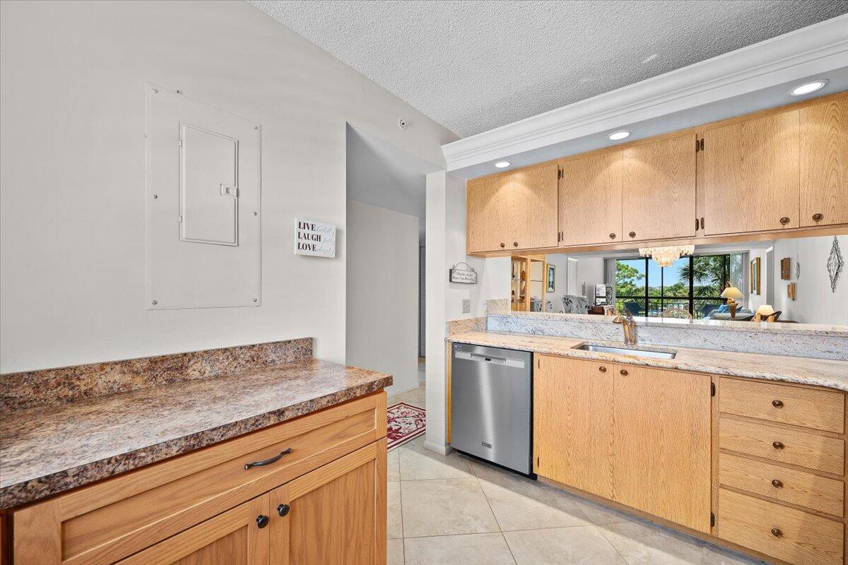 MARINA AT THE BLUFFS CONDO - Residential Lease