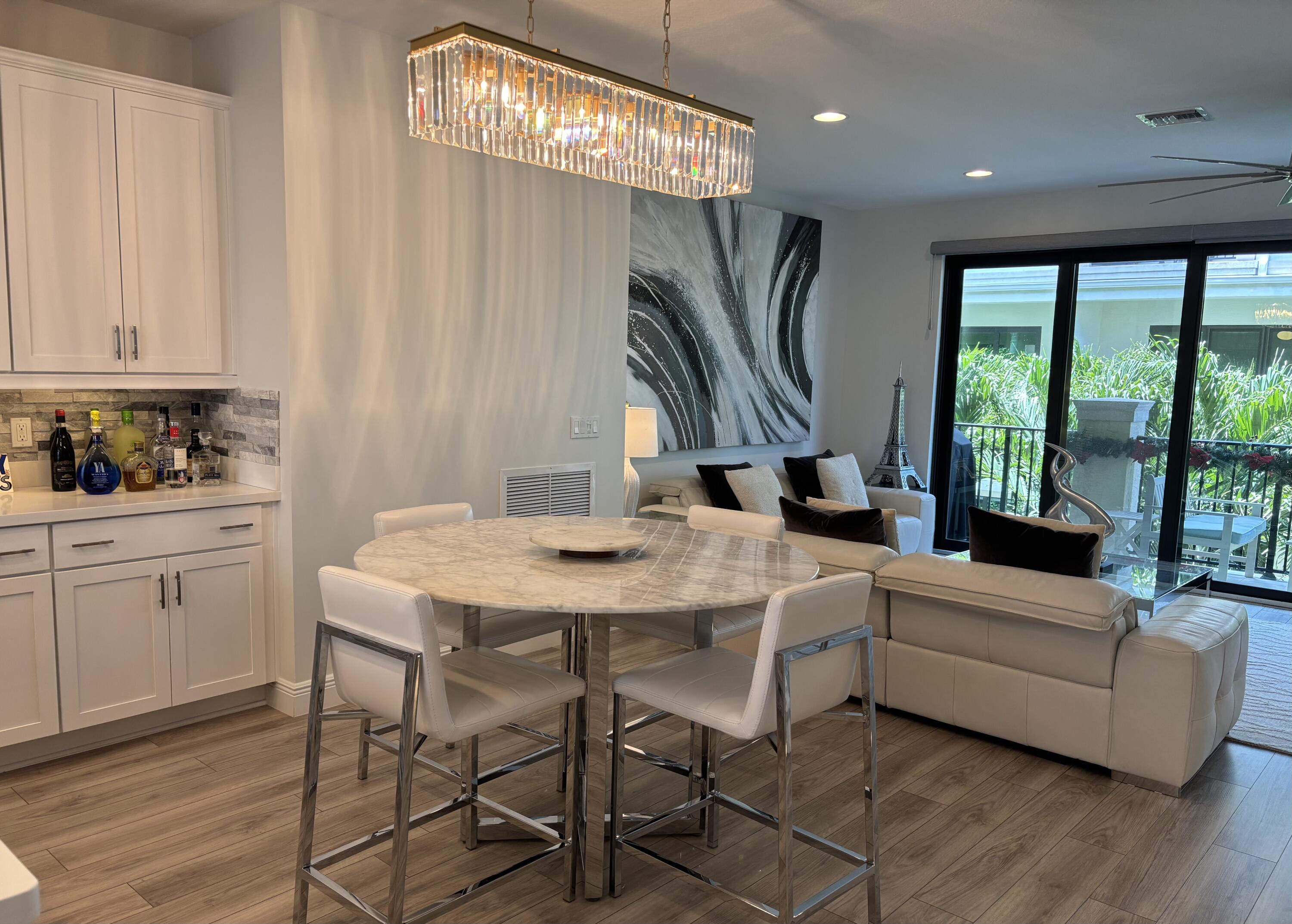 CASA DEL MAR - Residential