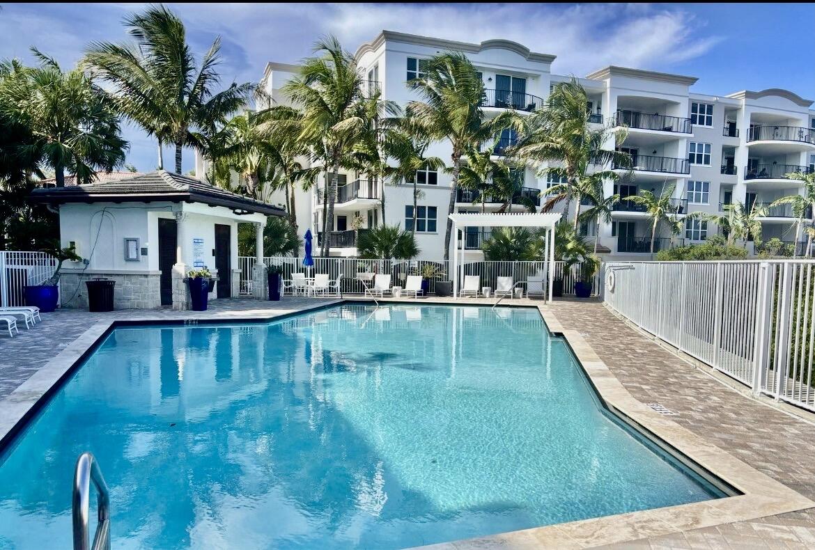 CASA DEL MAR - Residential