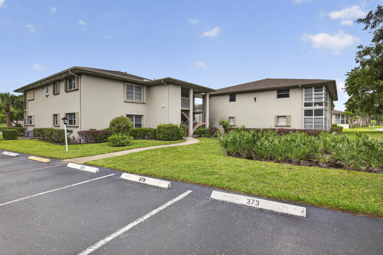 VISTA ST LUCIE BUILDINGS 9 THRU 20 - Residential