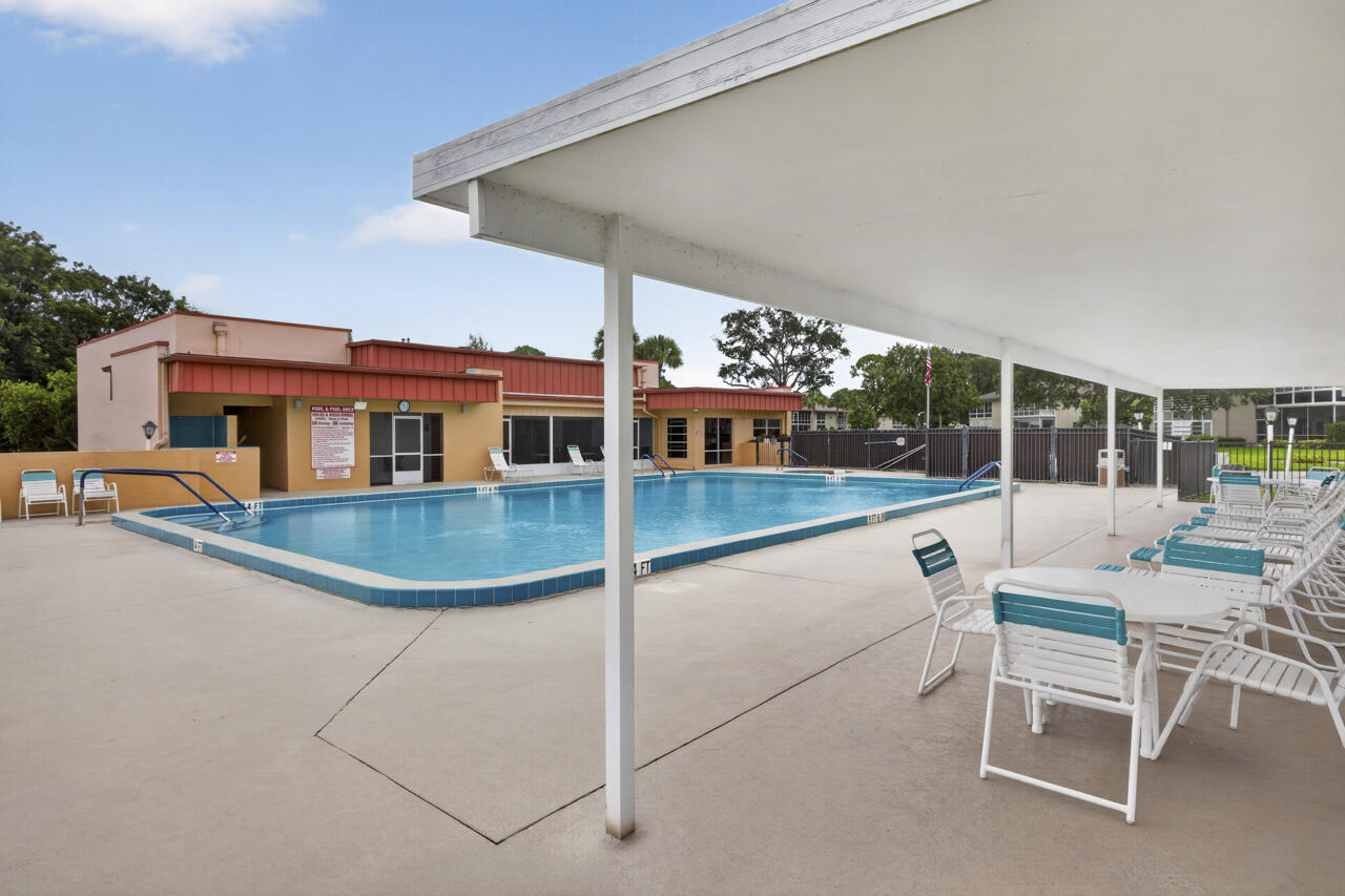 VISTA ST LUCIE BUILDINGS 9 THRU 20 - Residential