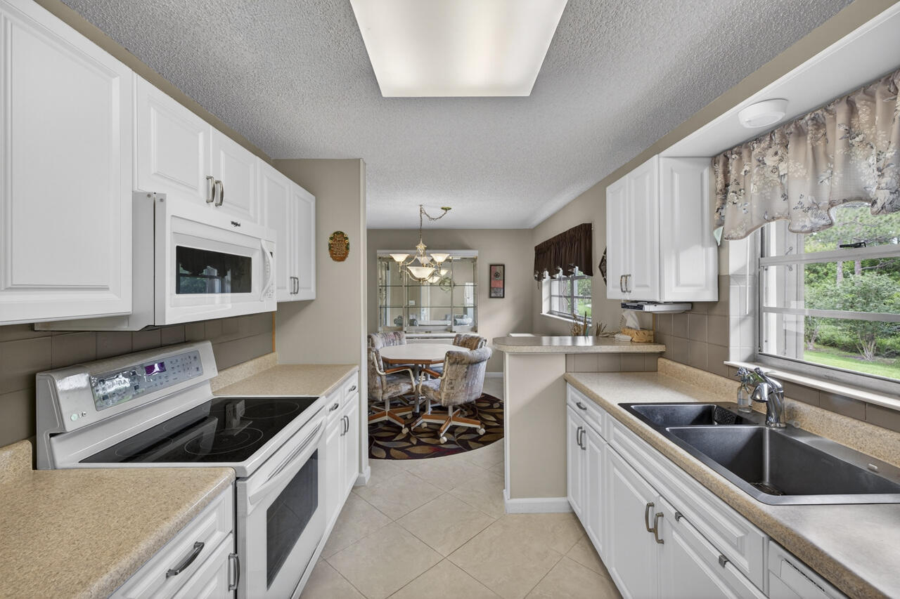 VISTA ST LUCIE BUILDINGS 9 THRU 20 - Residential