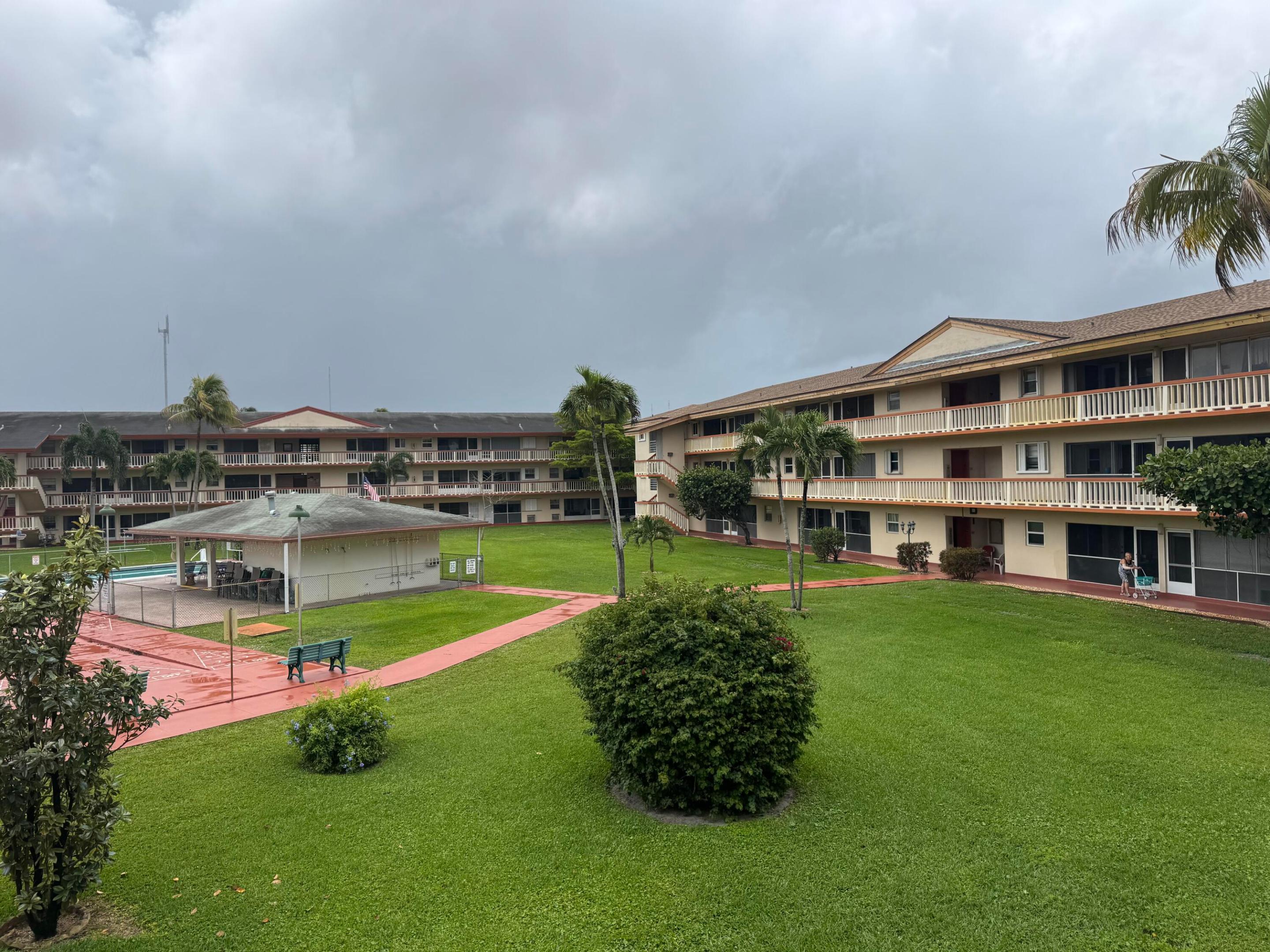 Great opportunity 2 bedrooms, 1.5 bathroom condo with beautiful garden and pool view. Make this condo yours with a personal touch. Conveniently close to everything you need. This condo is located near hospitals, medical offices, restaurants, supermarket. Property is priced to sell.