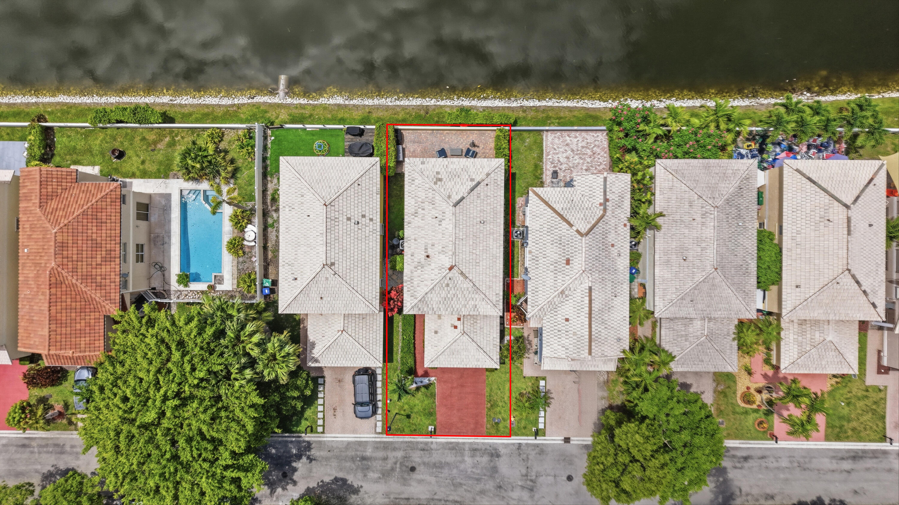 Riverside Walk - Residential