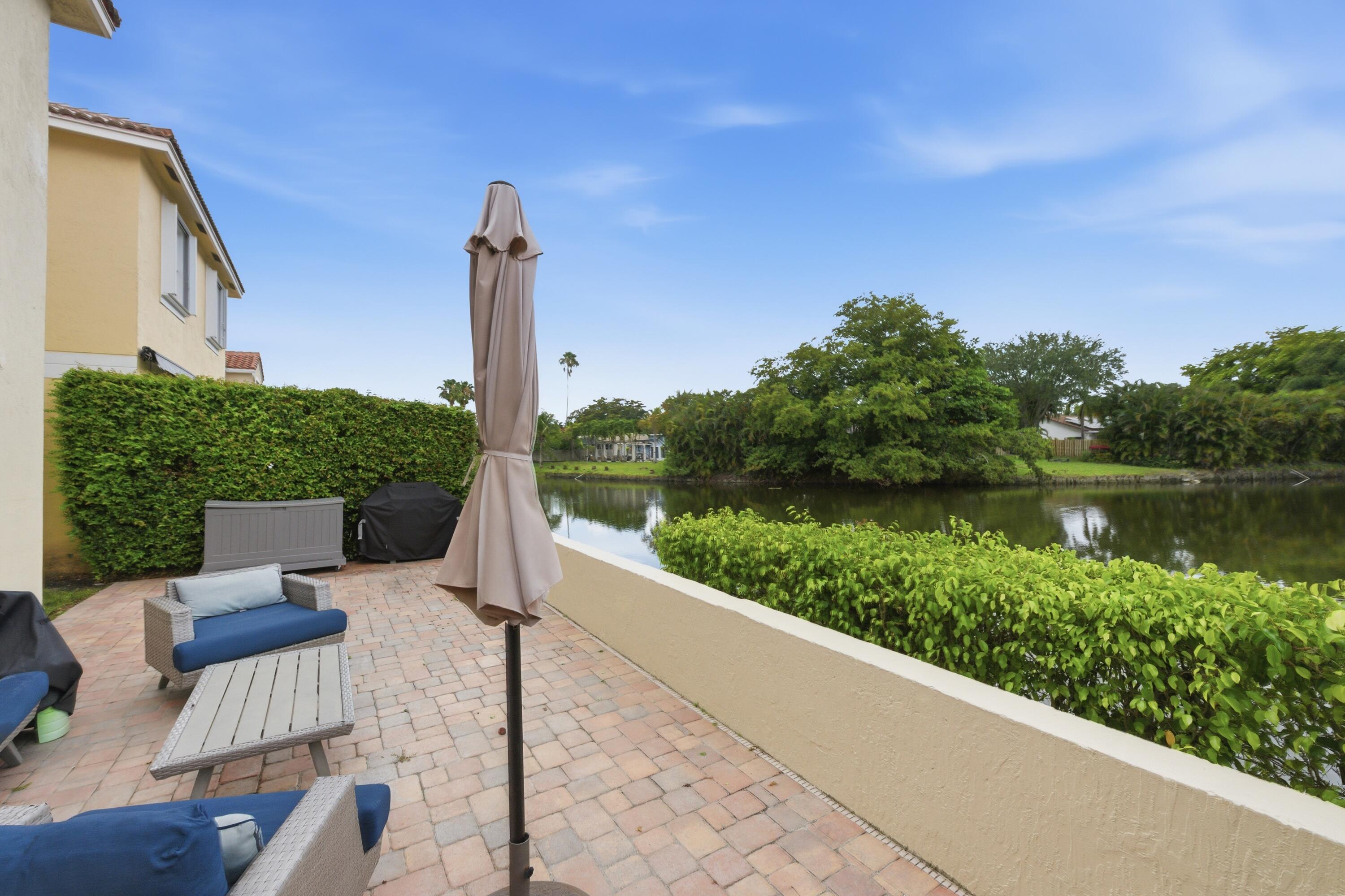 Riverside Walk - Residential
