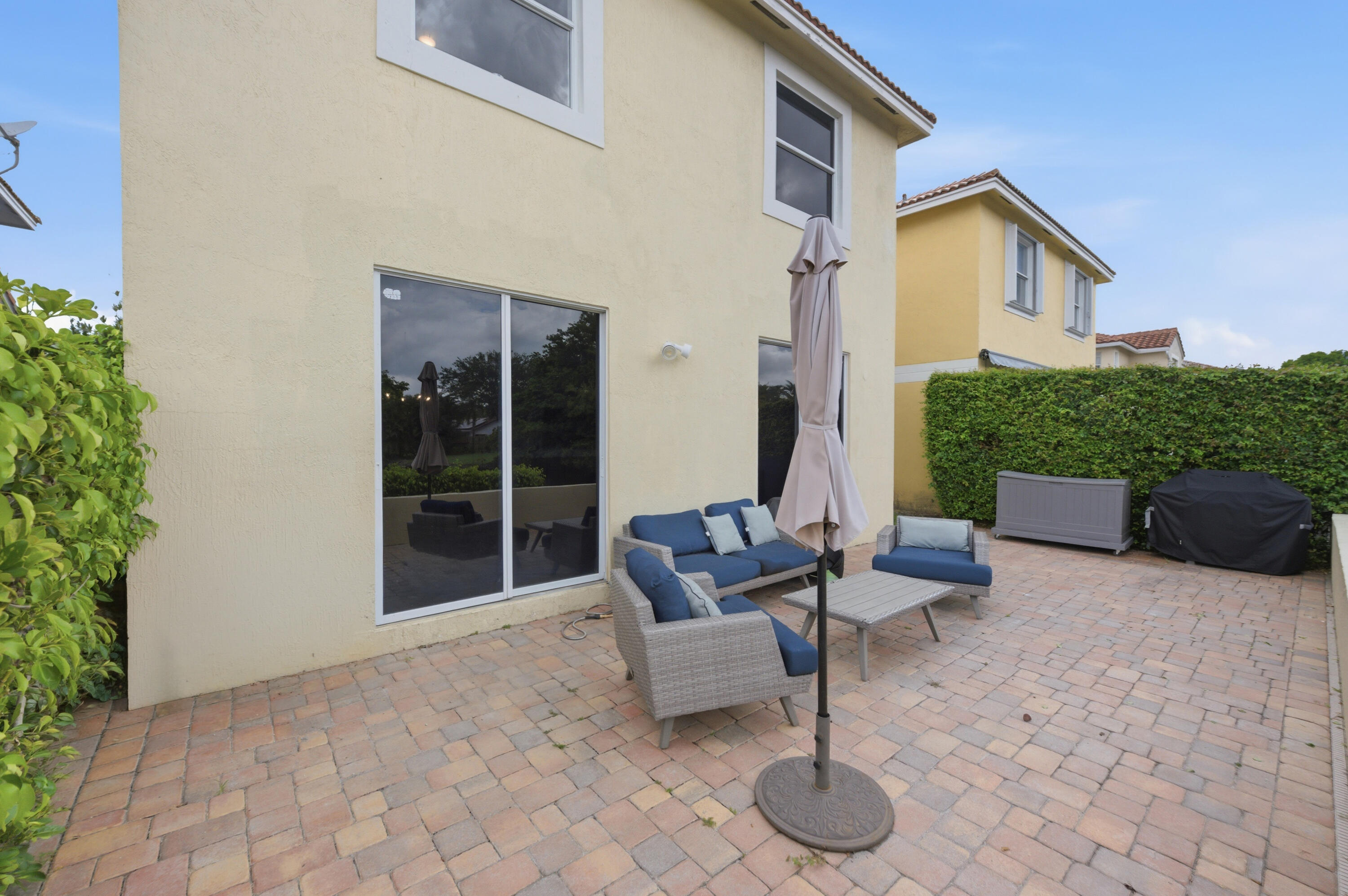 Riverside Walk - Residential