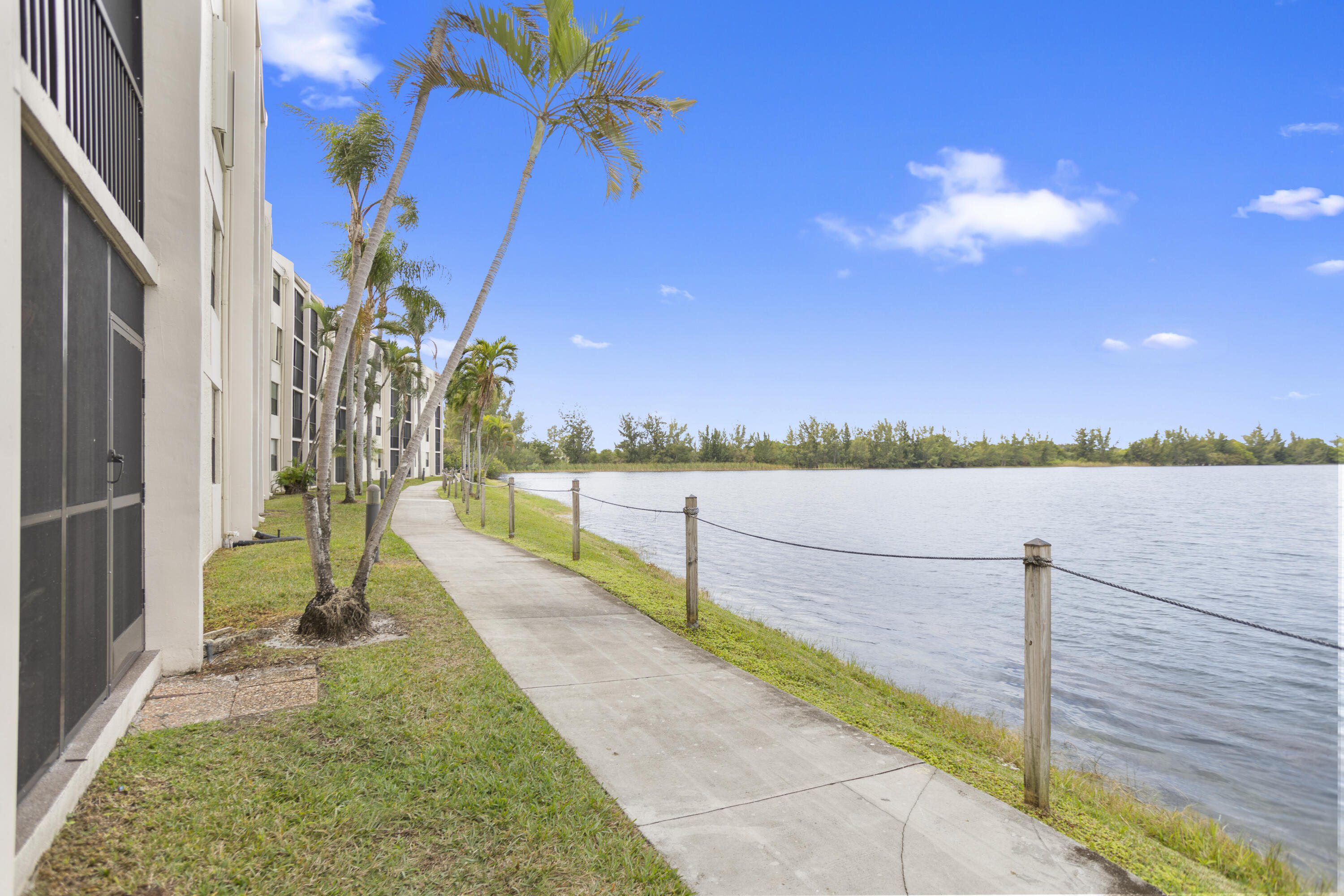 LAKE EMERALD CONDOMINIUM NO - Residential