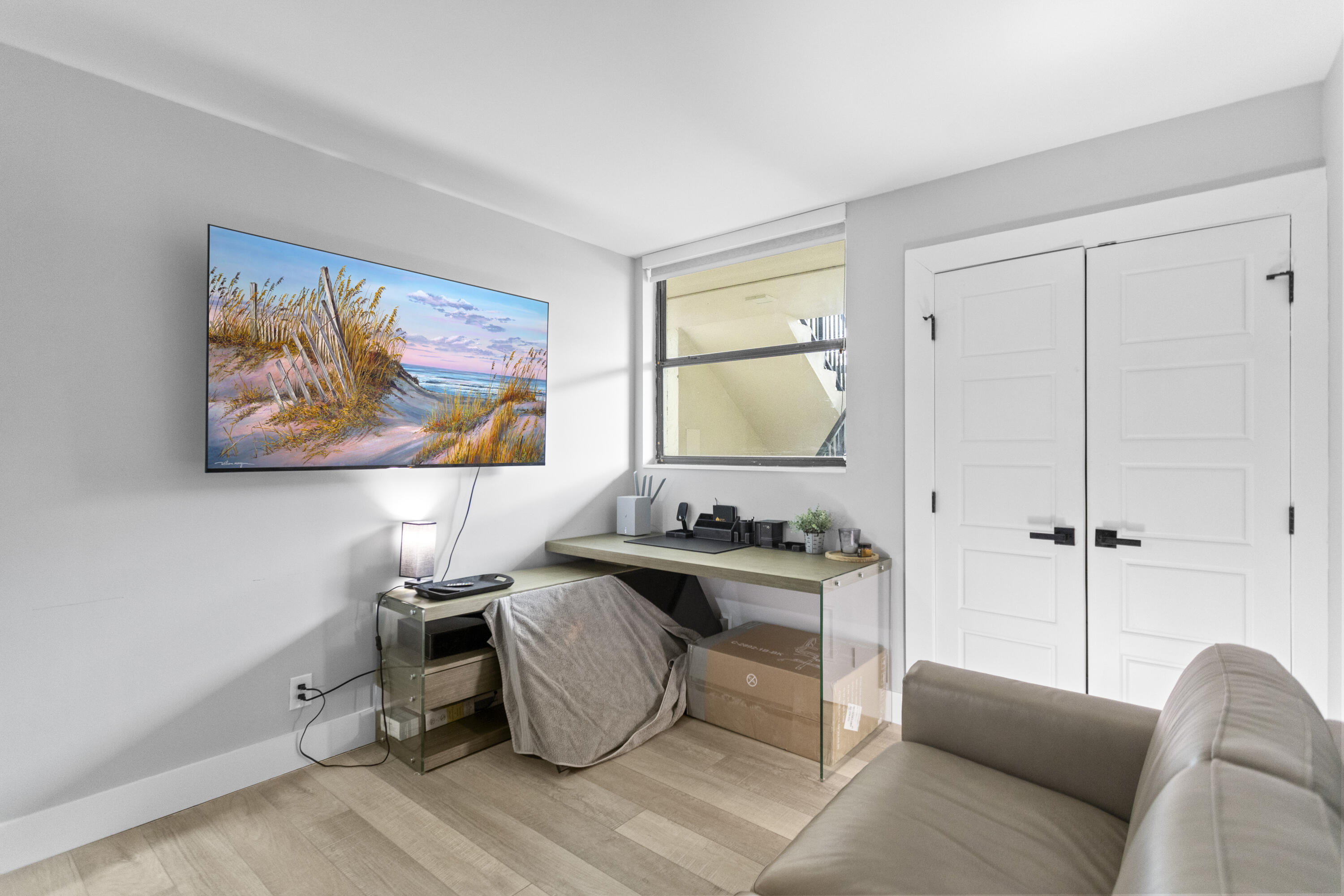 LAKE EMERALD CONDOMINIUM NO - Residential