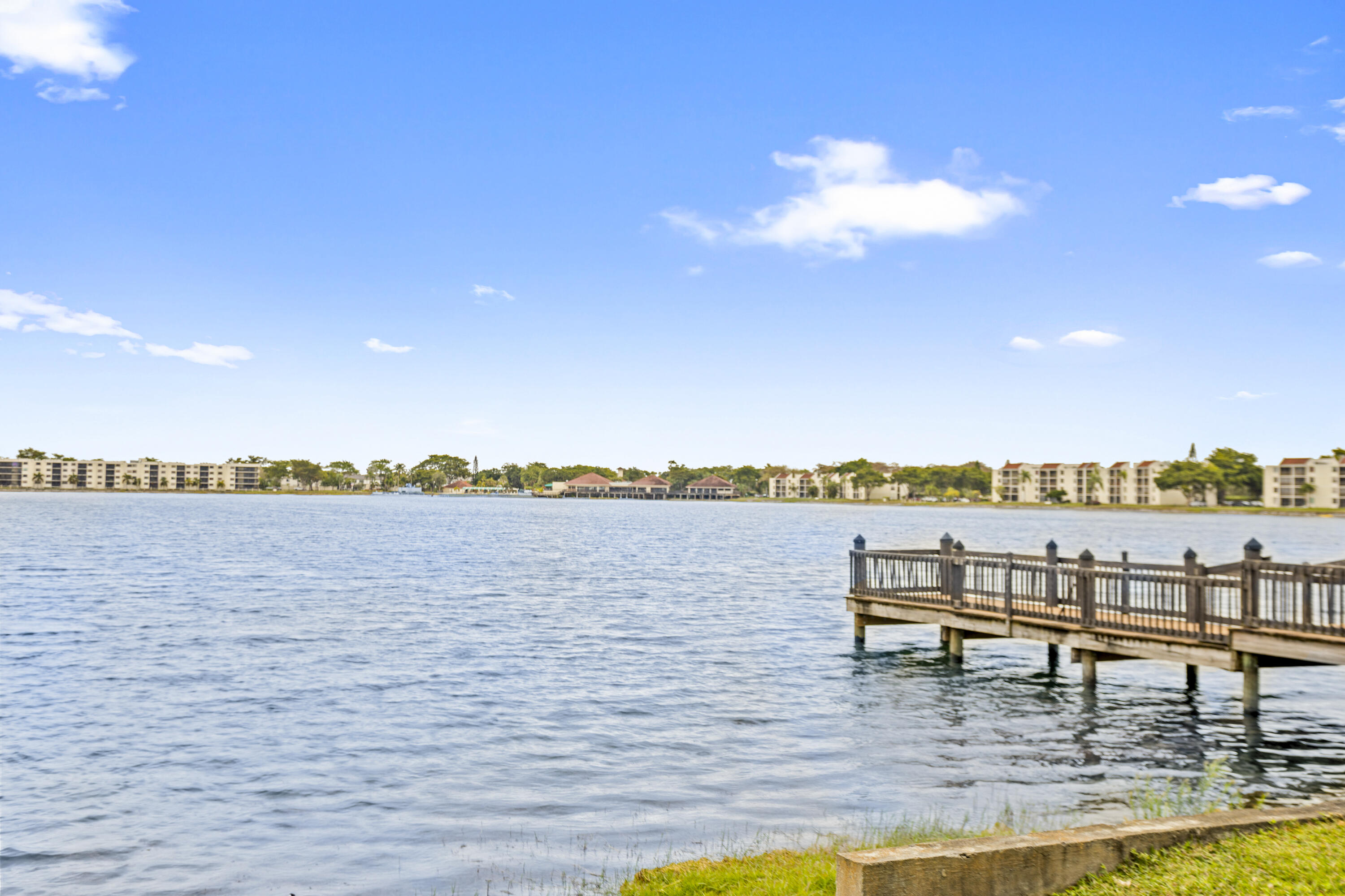 LAKE EMERALD CONDOMINIUM NO - Residential