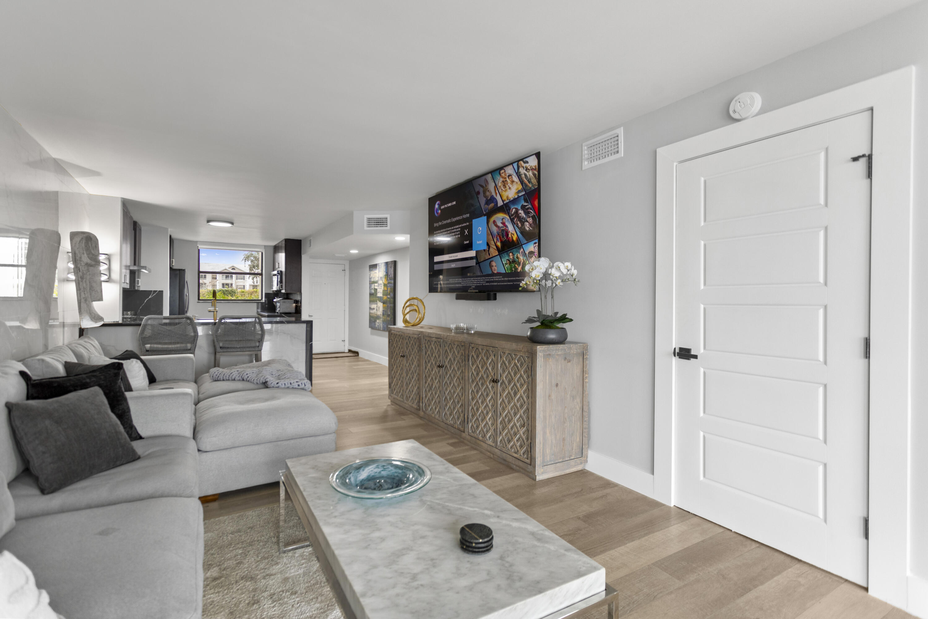 LAKE EMERALD CONDOMINIUM NO - Residential