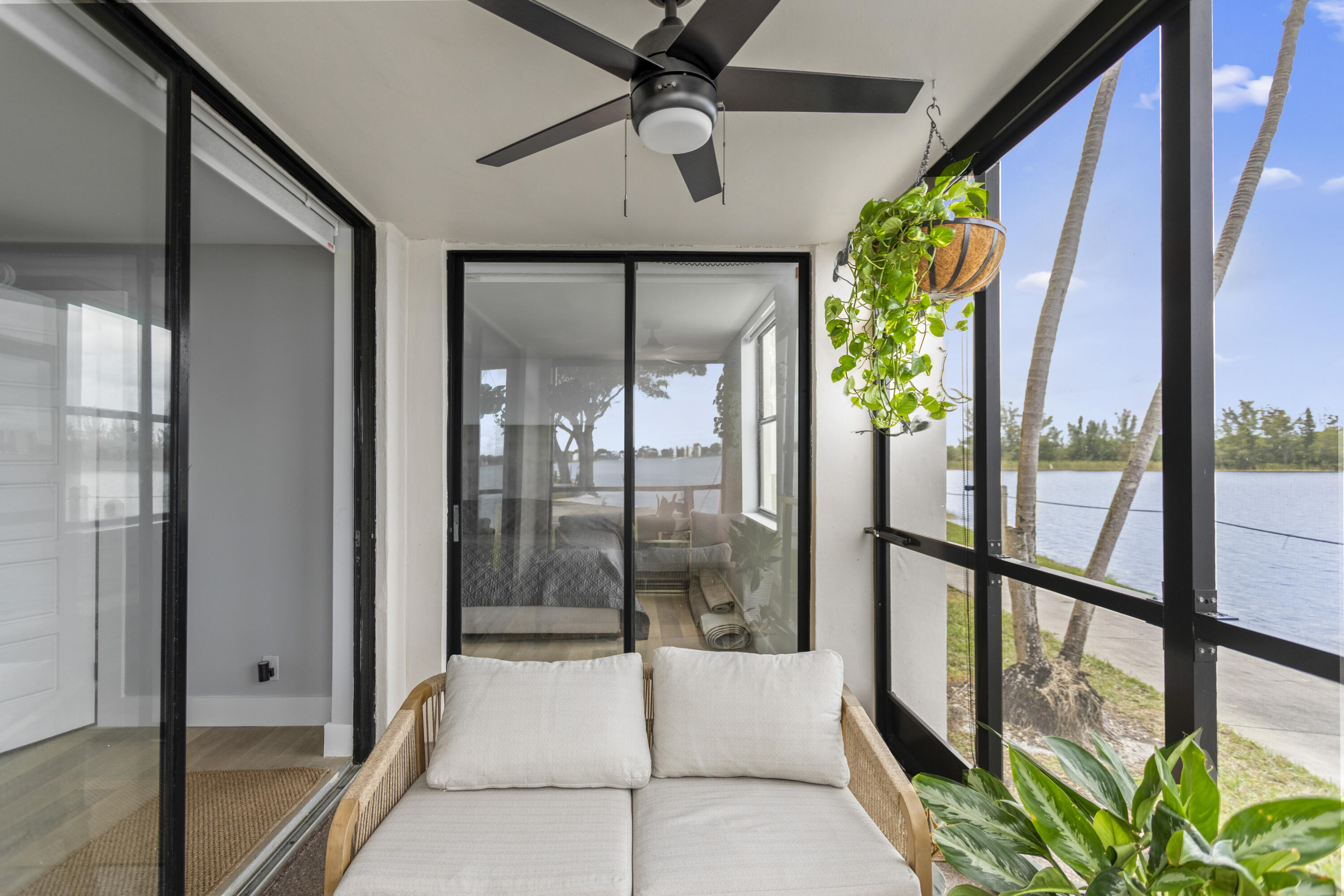 LAKE EMERALD CONDOMINIUM NO - Residential