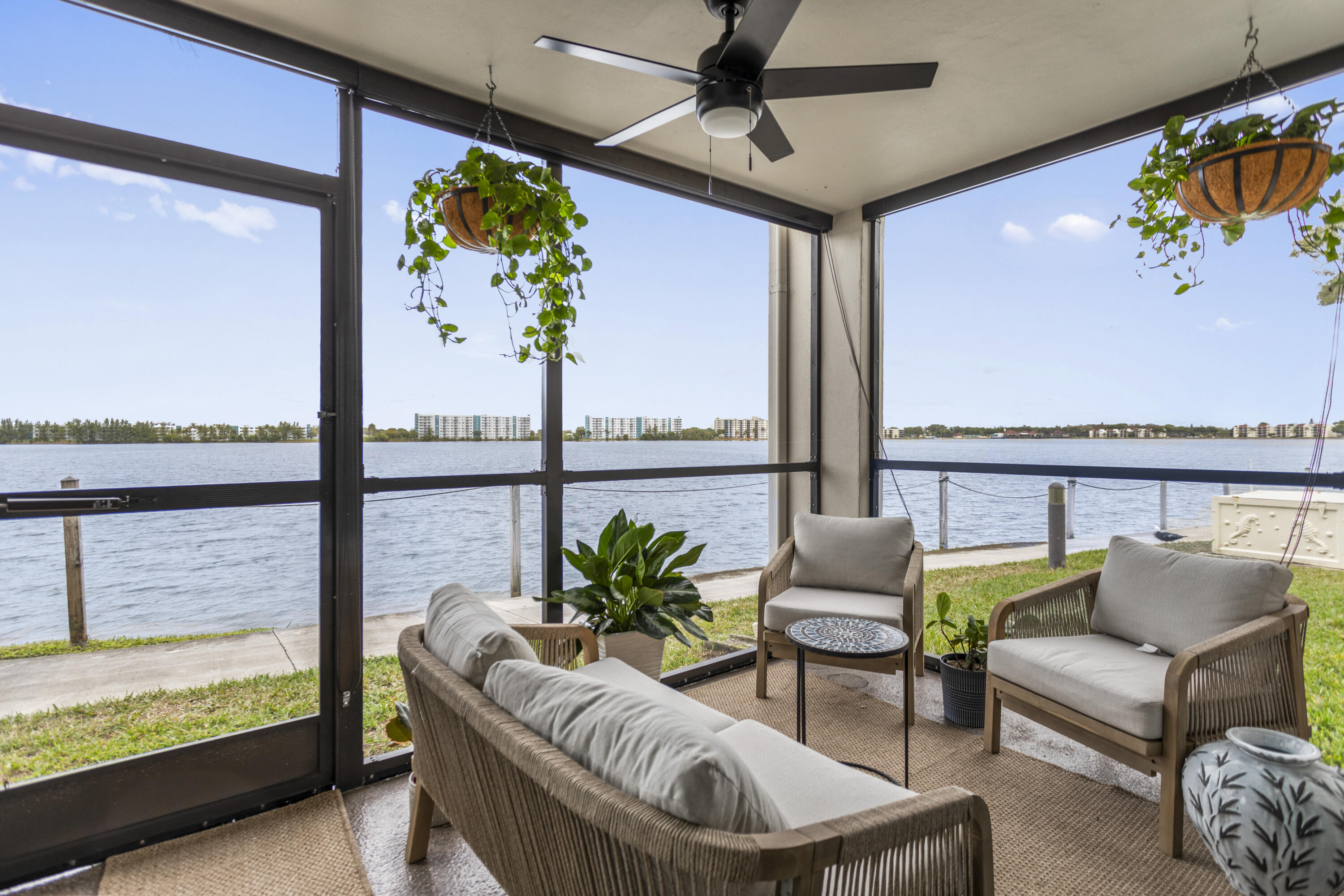 LAKE EMERALD CONDOMINIUM NO - Residential