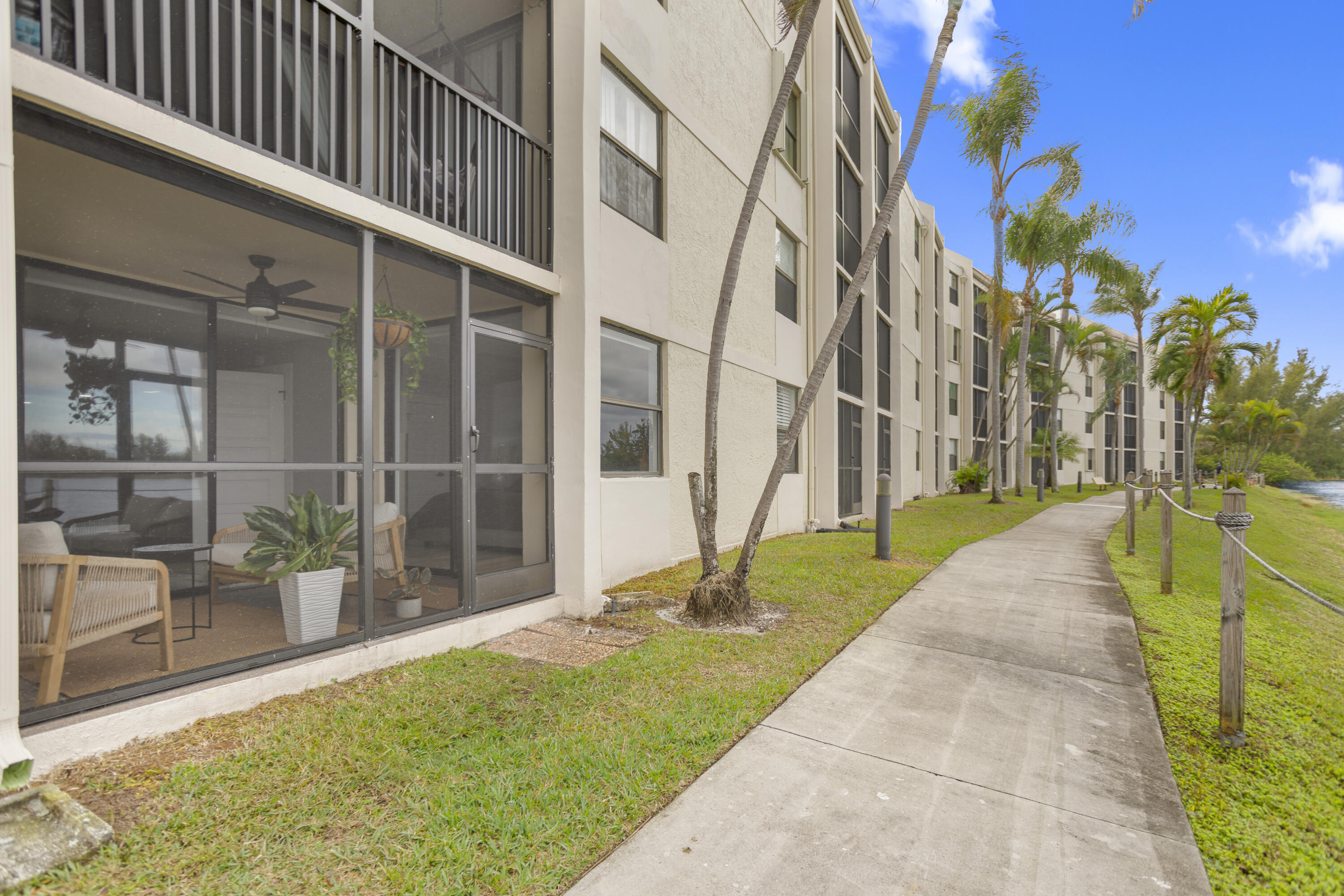 LAKE EMERALD CONDOMINIUM NO - Residential