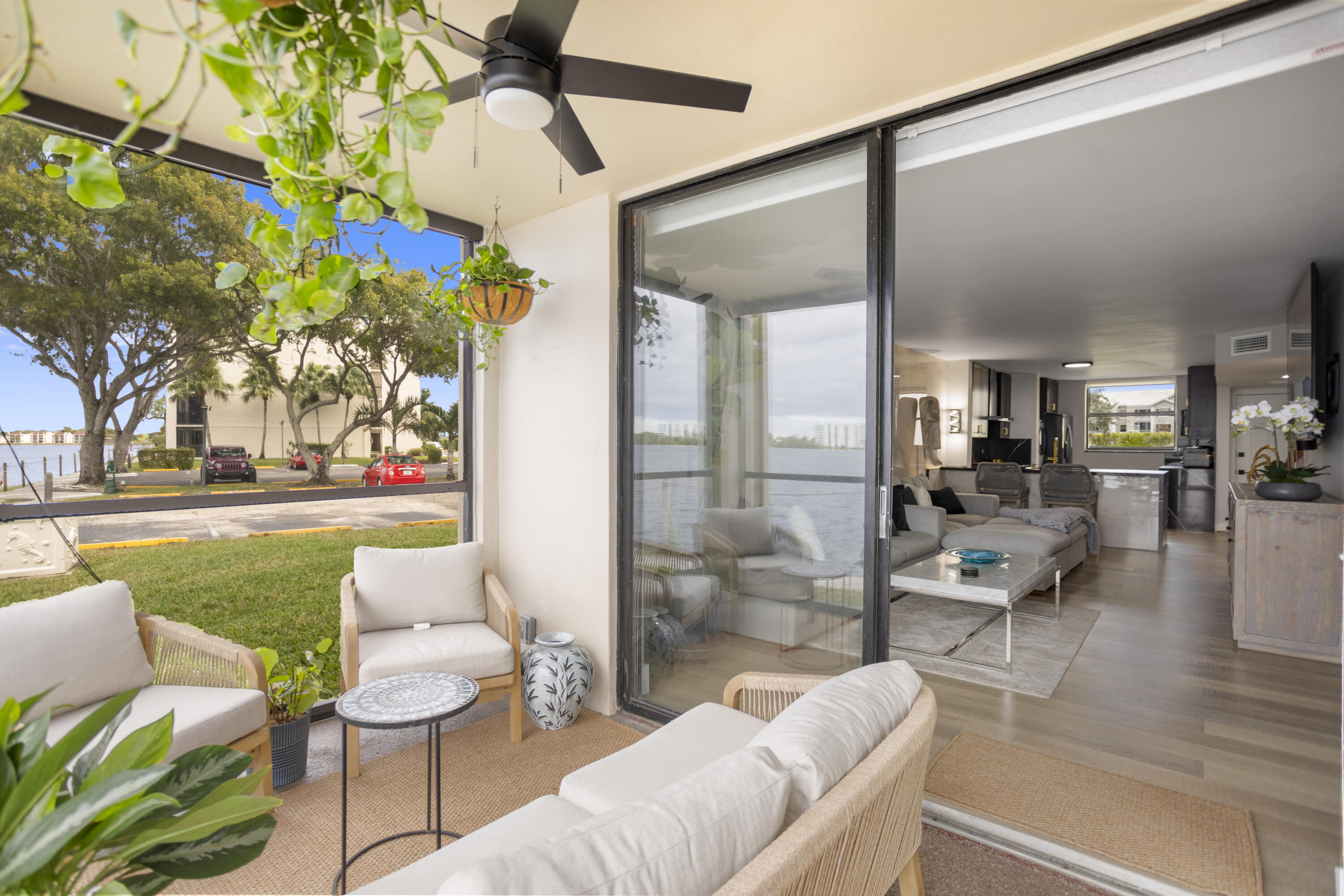 LAKE EMERALD CONDOMINIUM NO - Residential