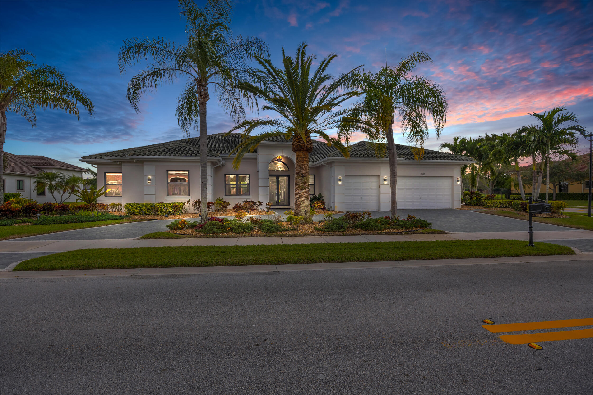 RIVERSTONE - Residential