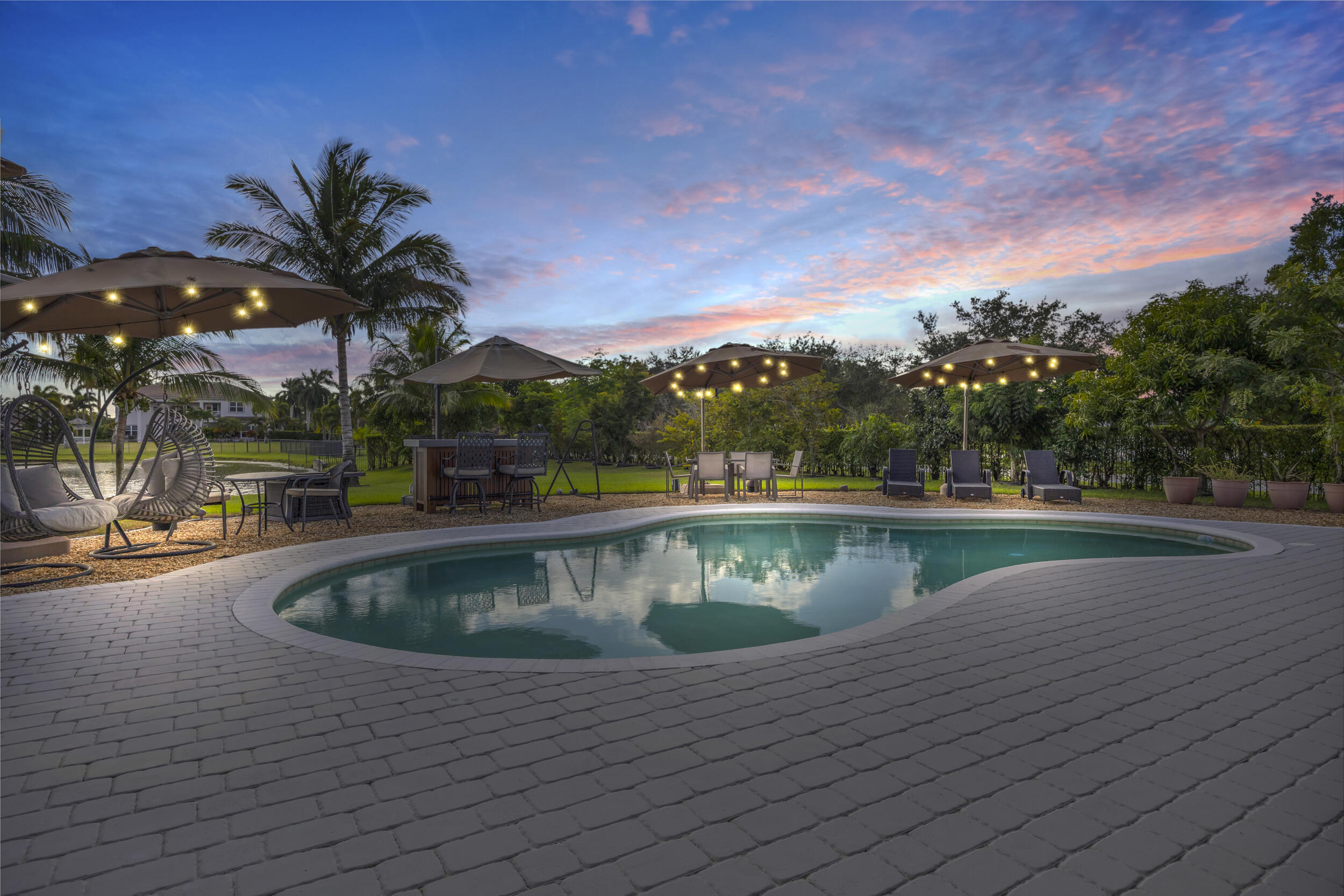 RIVERSTONE - Residential