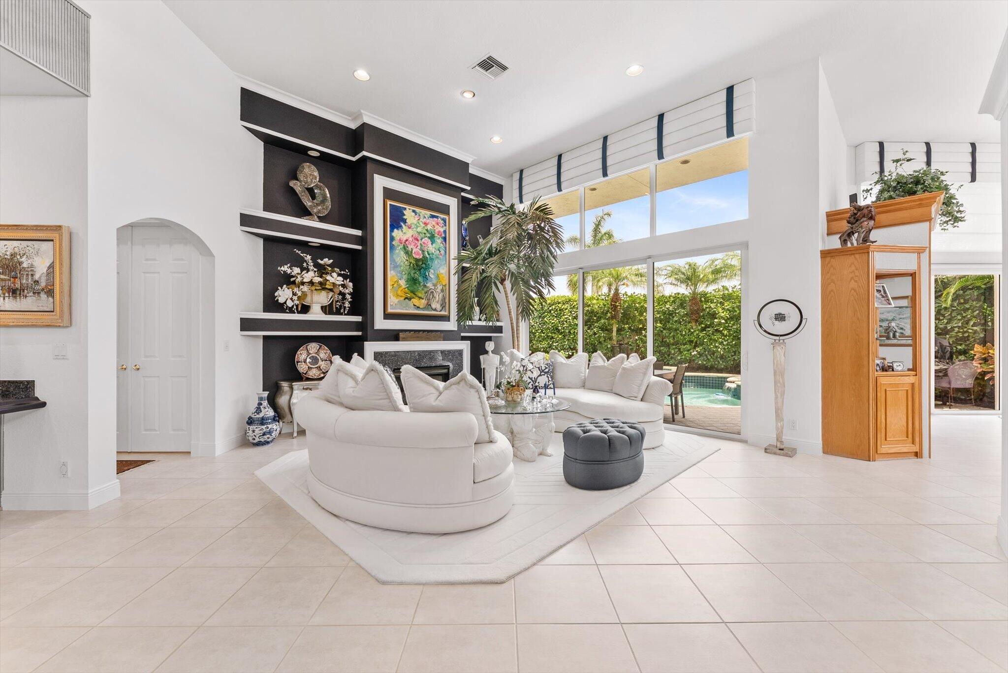 SOMERSET AT WOODFIELD COUNTRY CLUB - Residential