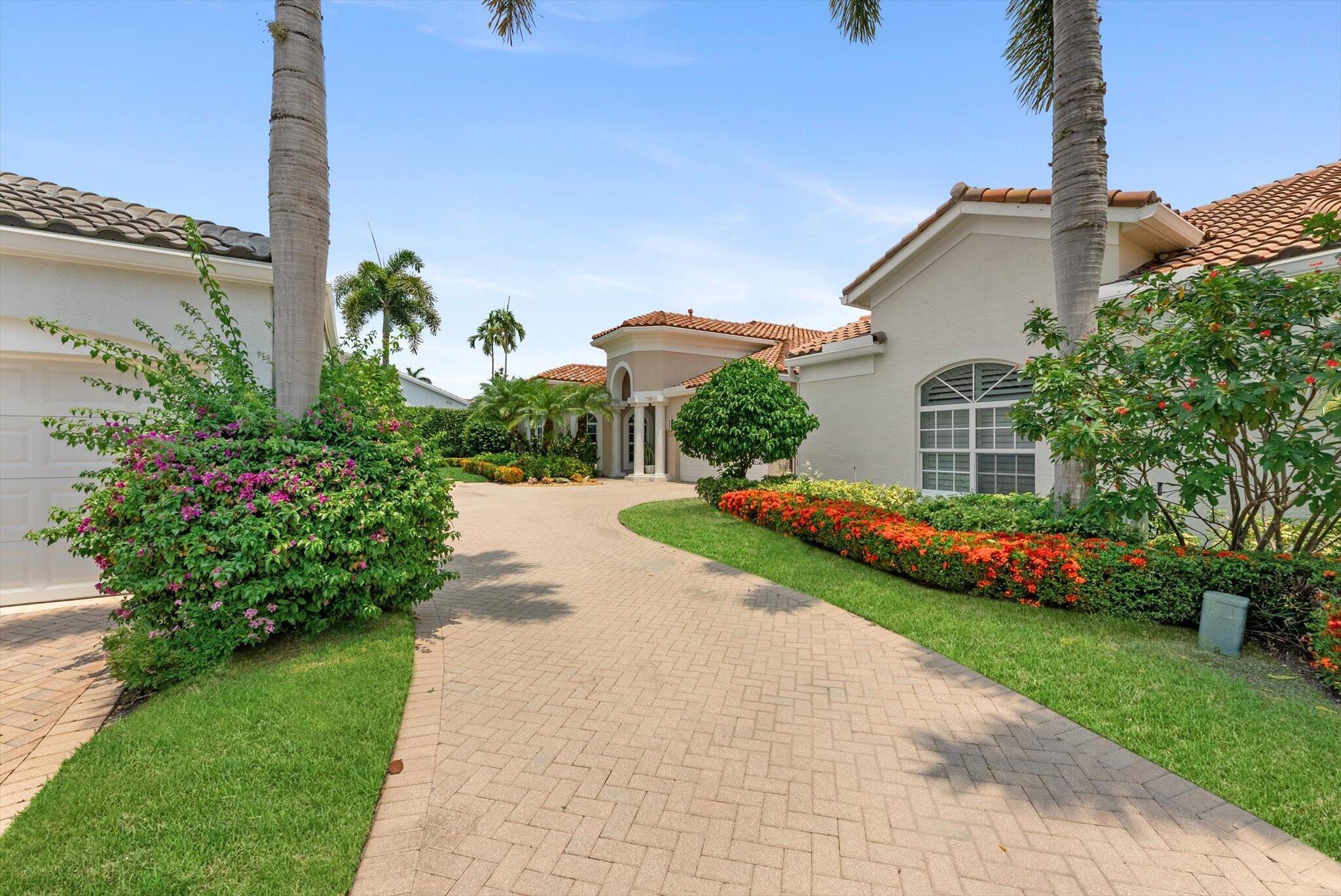 SOMERSET AT WOODFIELD COUNTRY CLUB - Residential
