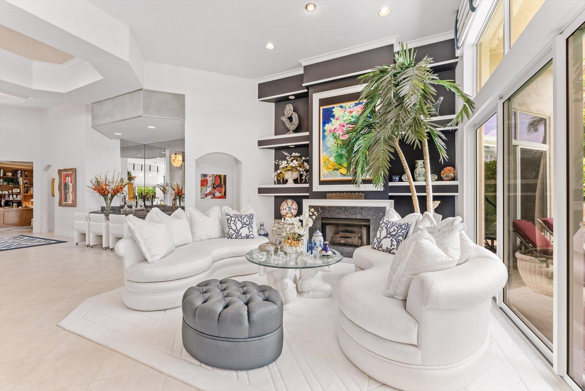SOMERSET AT WOODFIELD COUNTRY CLUB - Residential