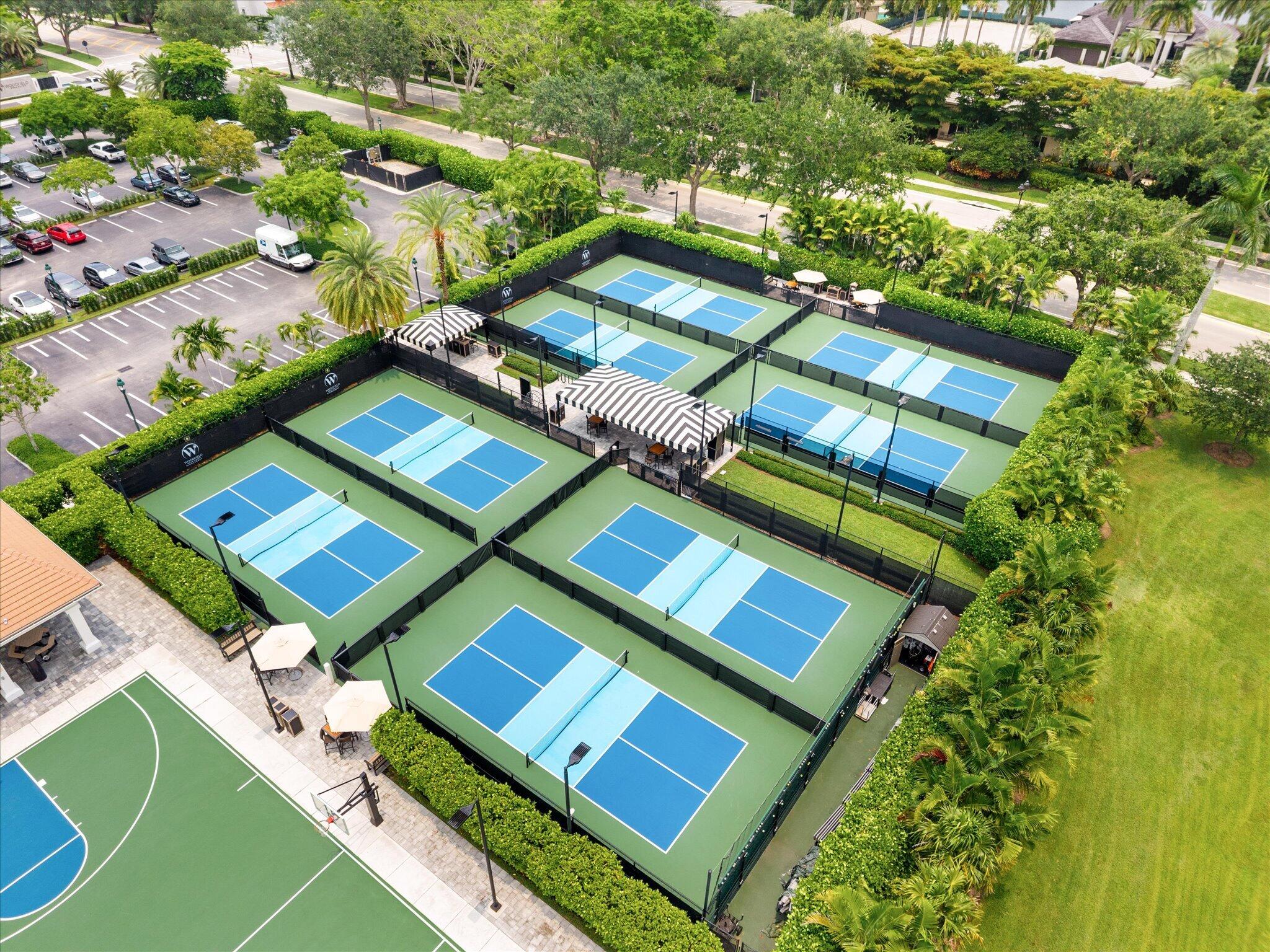 SOMERSET AT WOODFIELD COUNTRY CLUB - Residential