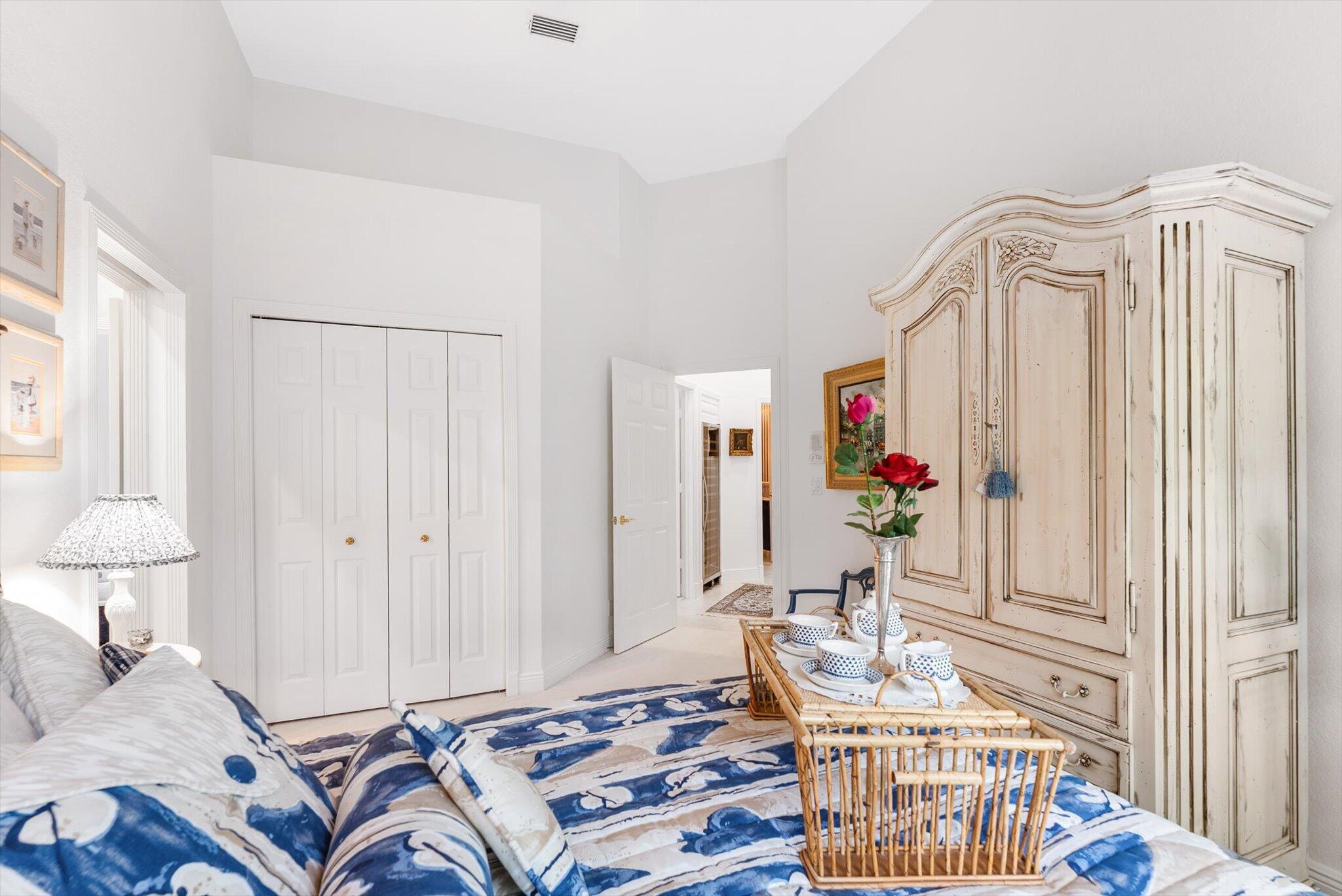 SOMERSET AT WOODFIELD COUNTRY CLUB - Residential