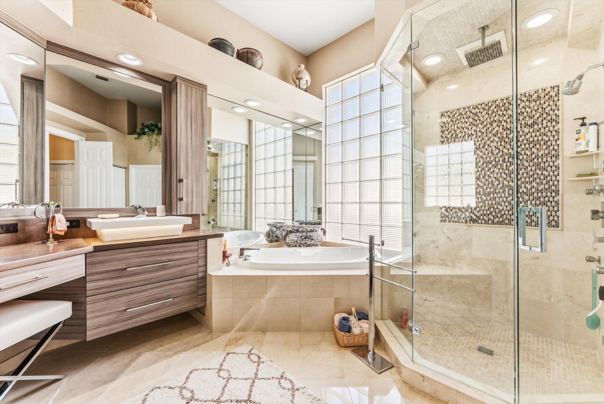 SOMERSET AT WOODFIELD COUNTRY CLUB - Residential