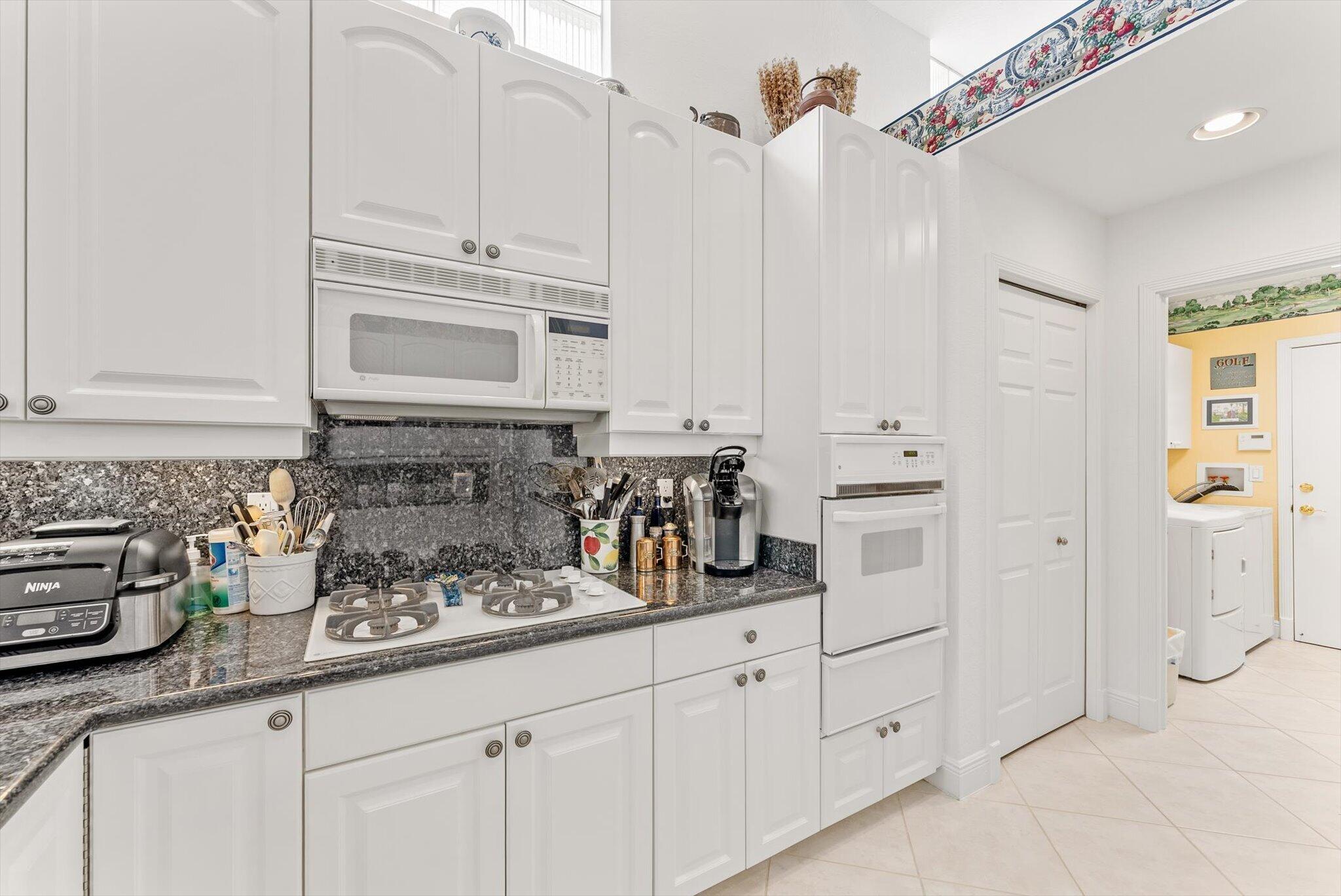 SOMERSET AT WOODFIELD COUNTRY CLUB - Residential