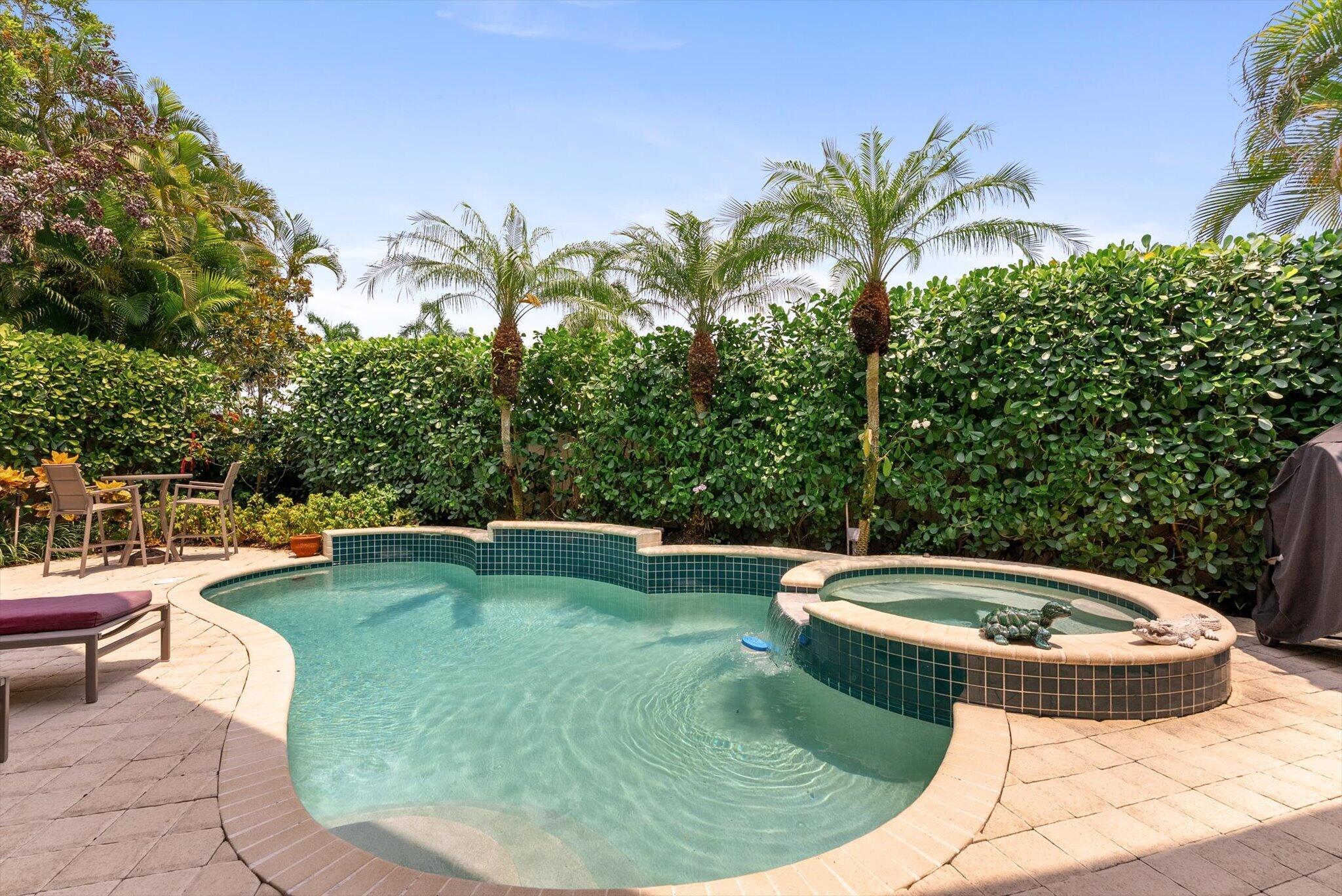 SOMERSET AT WOODFIELD COUNTRY CLUB - Residential