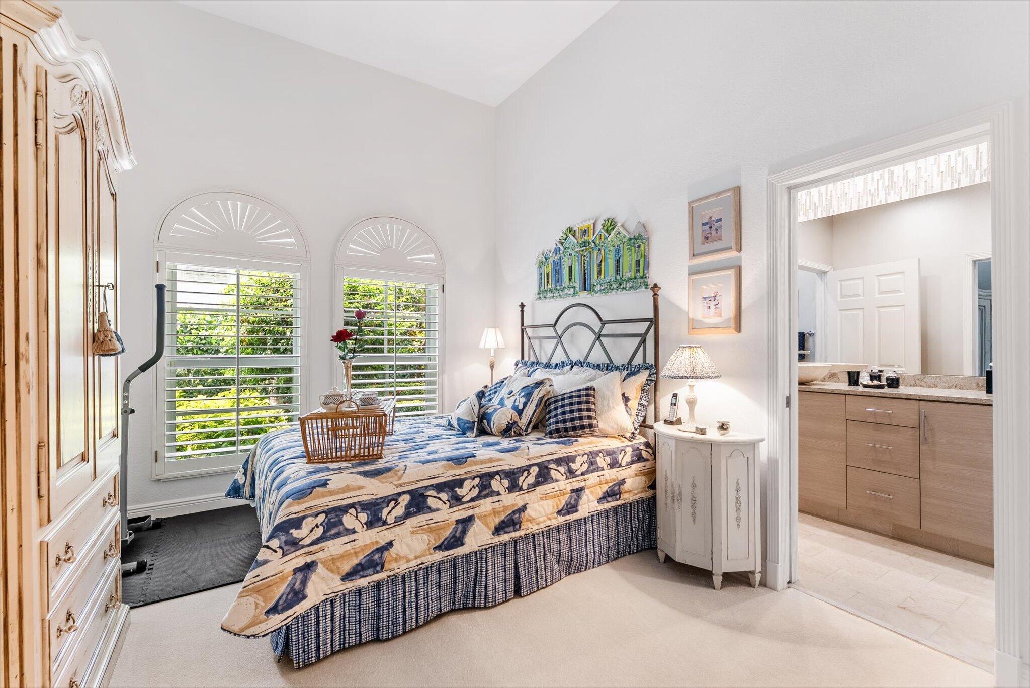 SOMERSET AT WOODFIELD COUNTRY CLUB - Residential